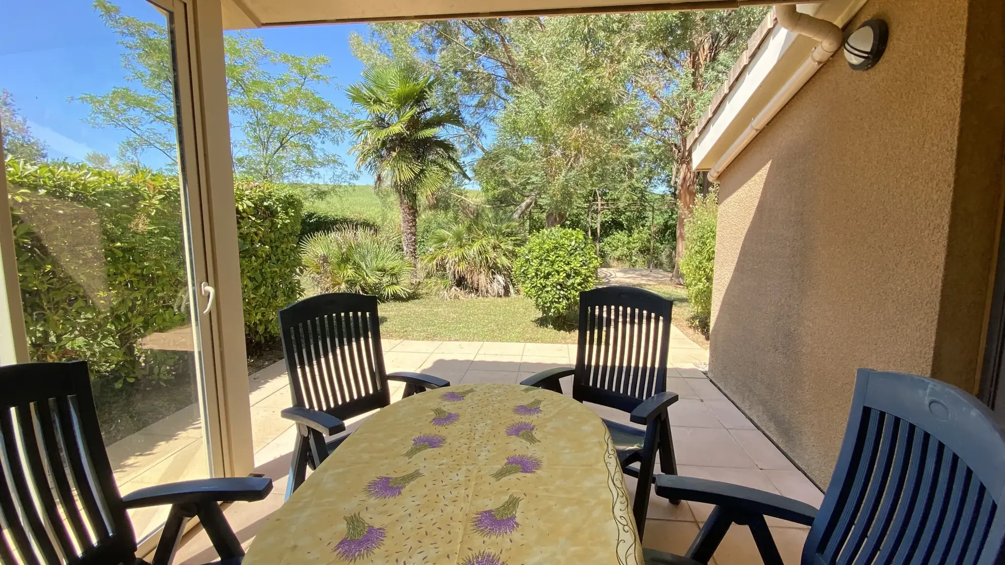 Villa T4 avec grande piscine et équipements de loisirs à Lombez 