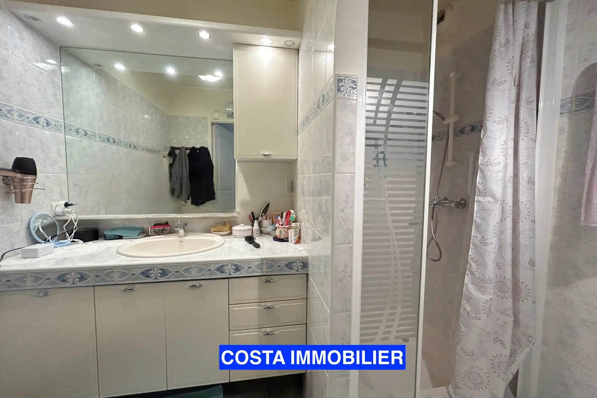 Appartement 2 pièces avec terrasse et garage à Draguignan - Dernier étage 