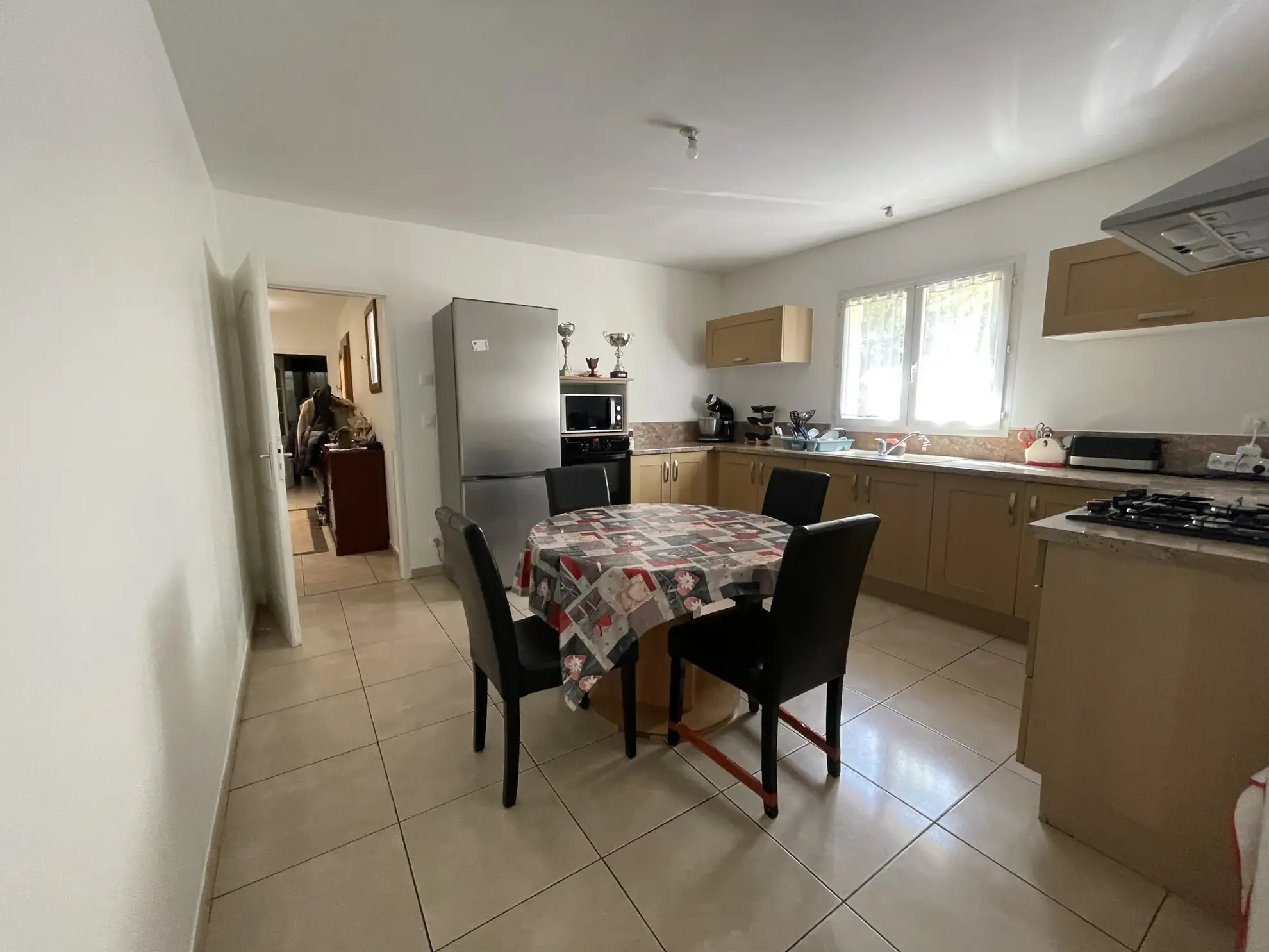 À vendre maison de plain-pied lumineuse avec jardin à Nègrepelisse 