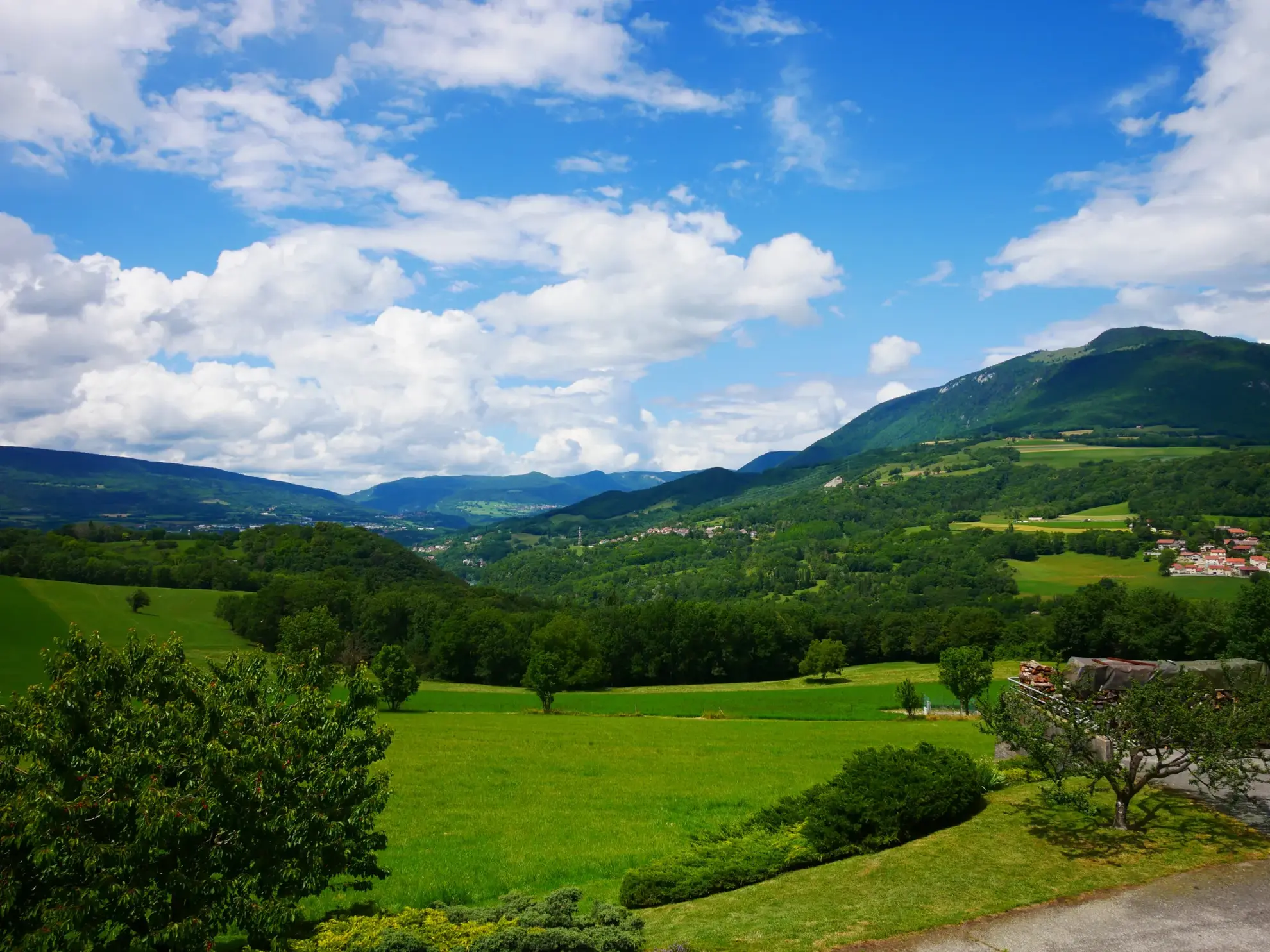 Appartement T3 neuf de 68 m² à Eloise, dernier étage, proche Genève 