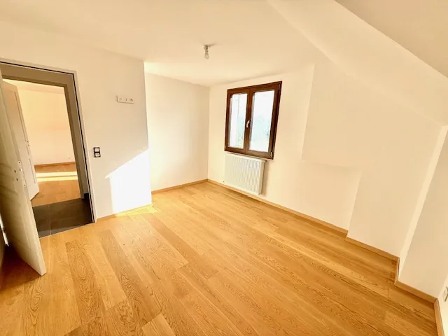 Appartement T3 neuf de 68 m² à Eloise, dernier étage, proche Genève 
