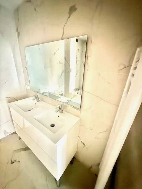 Appartement T3 neuf de 68 m² à Eloise, dernier étage, proche Genève 