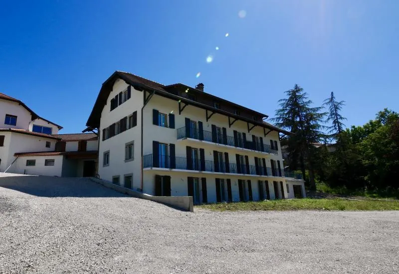 Appartement T3 neuf de 68 m² à Eloise, dernier étage, proche Genève 