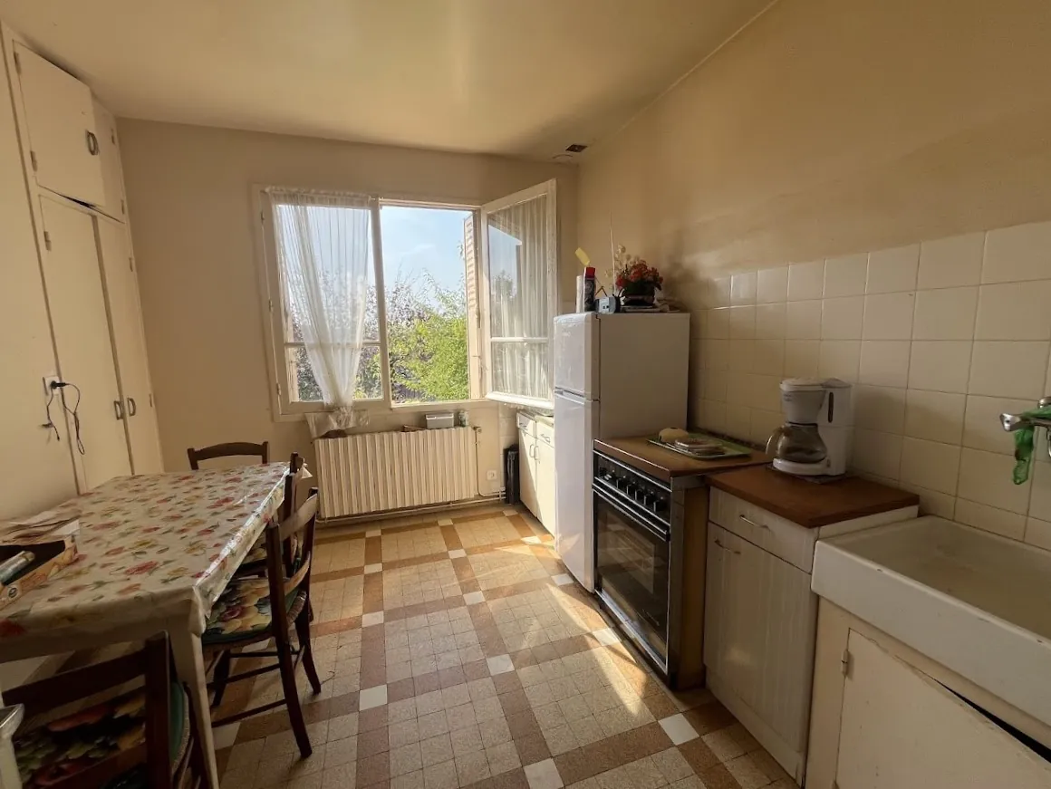 Maison à rénover à Juillac (19350) - Calme et potentiel 