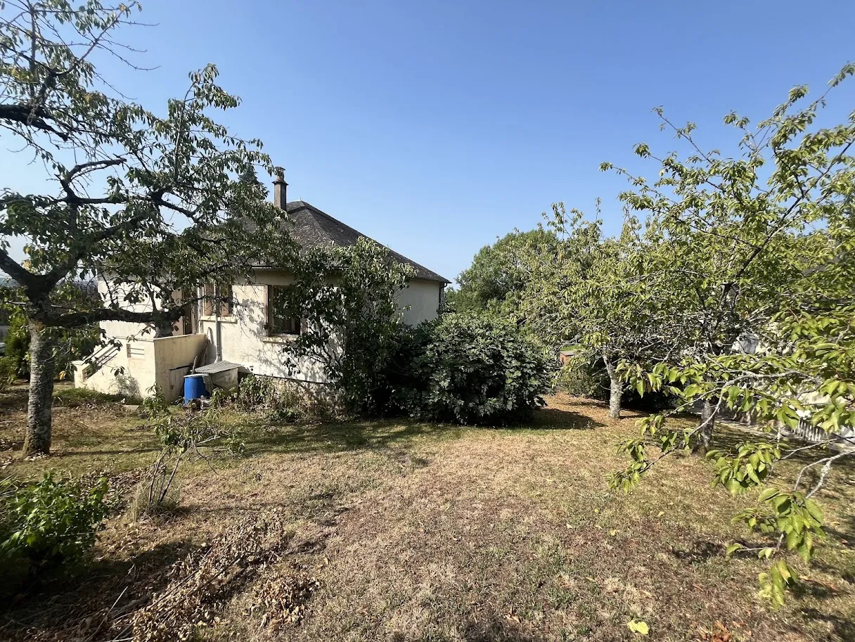 Maison à rénover à Juillac (19350) - Calme et potentiel 