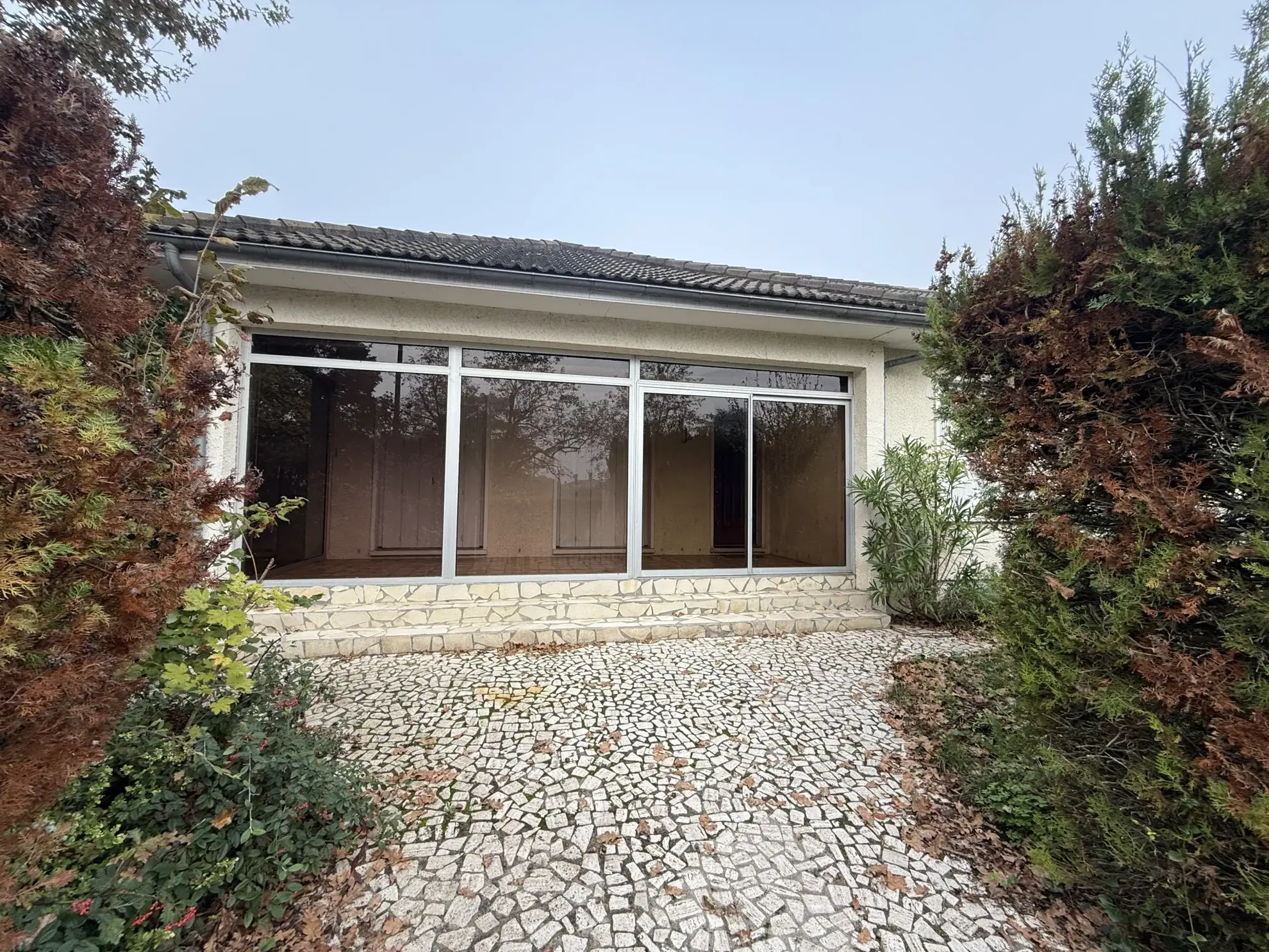 Maison à vendre à Libourne avec 5 chambres, jardin et potentiel locatif élevé 