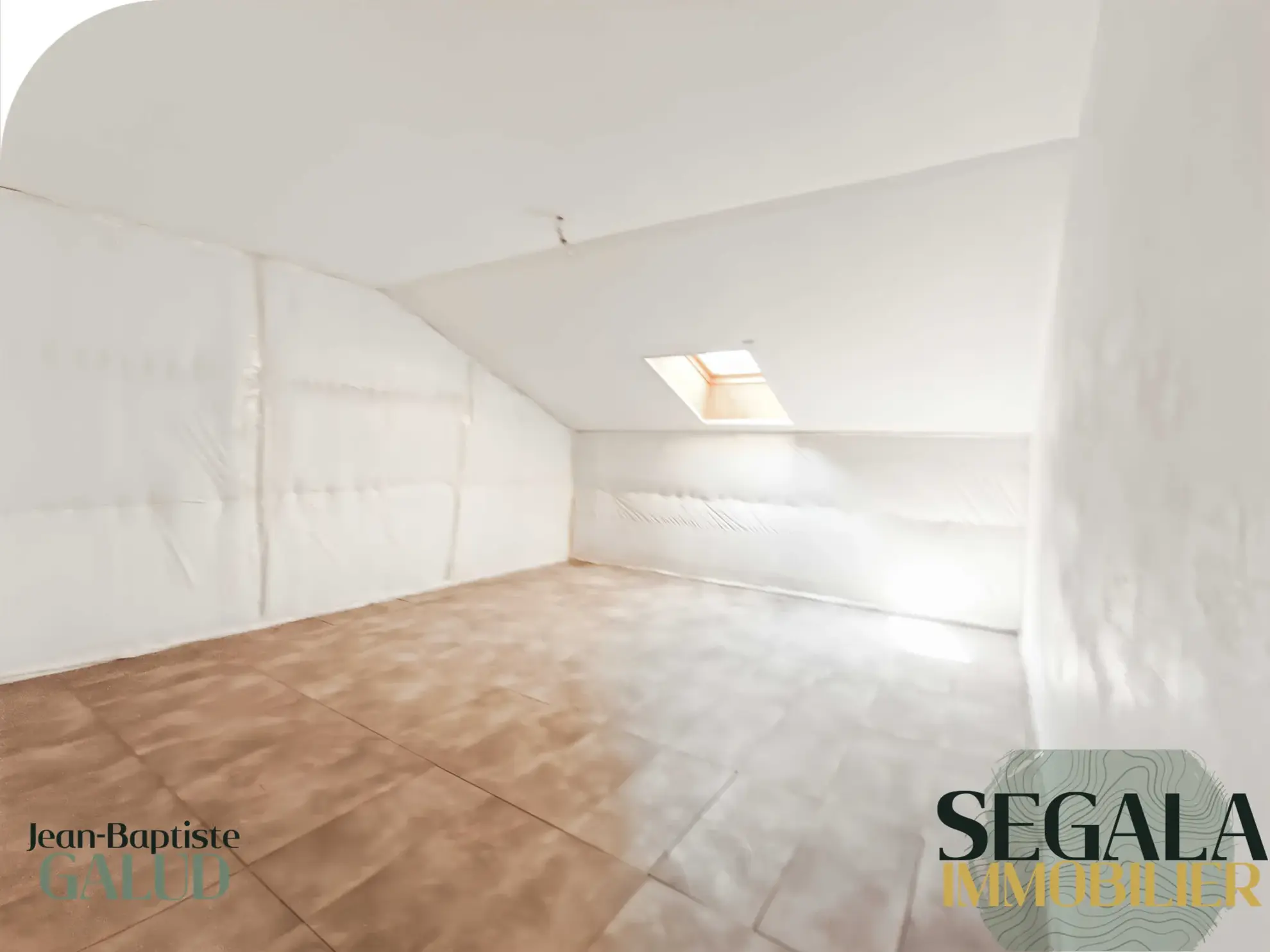 Maison de plain-pied à Mirandol avec grand terrain et panneaux solaires 