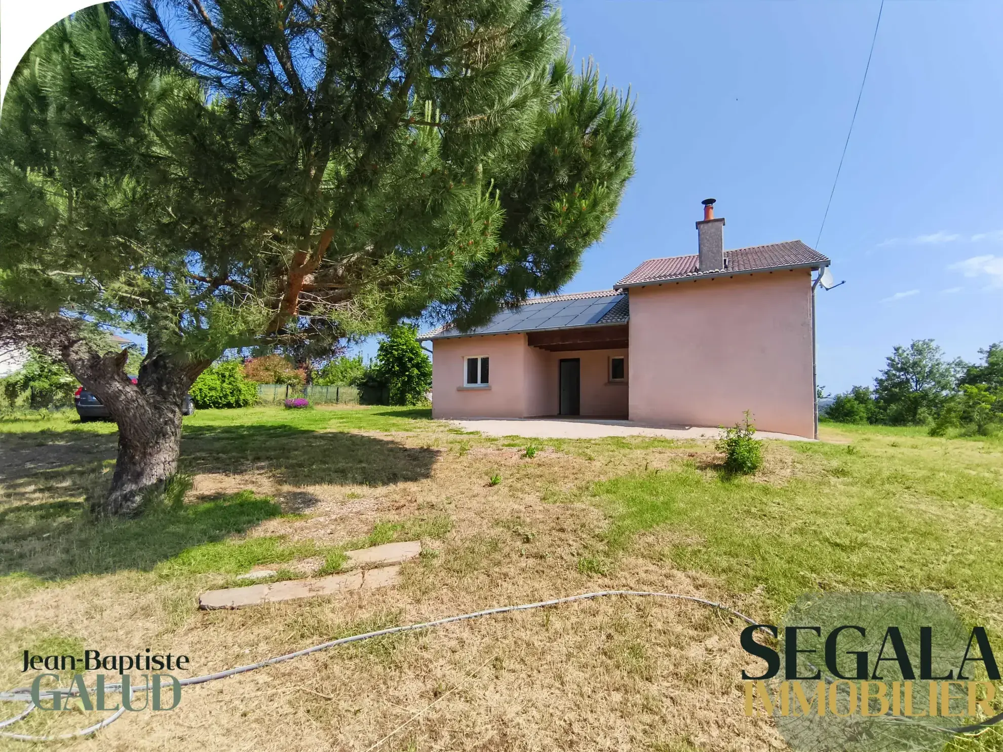 Maison de plain-pied à Mirandol avec grand terrain et panneaux solaires 