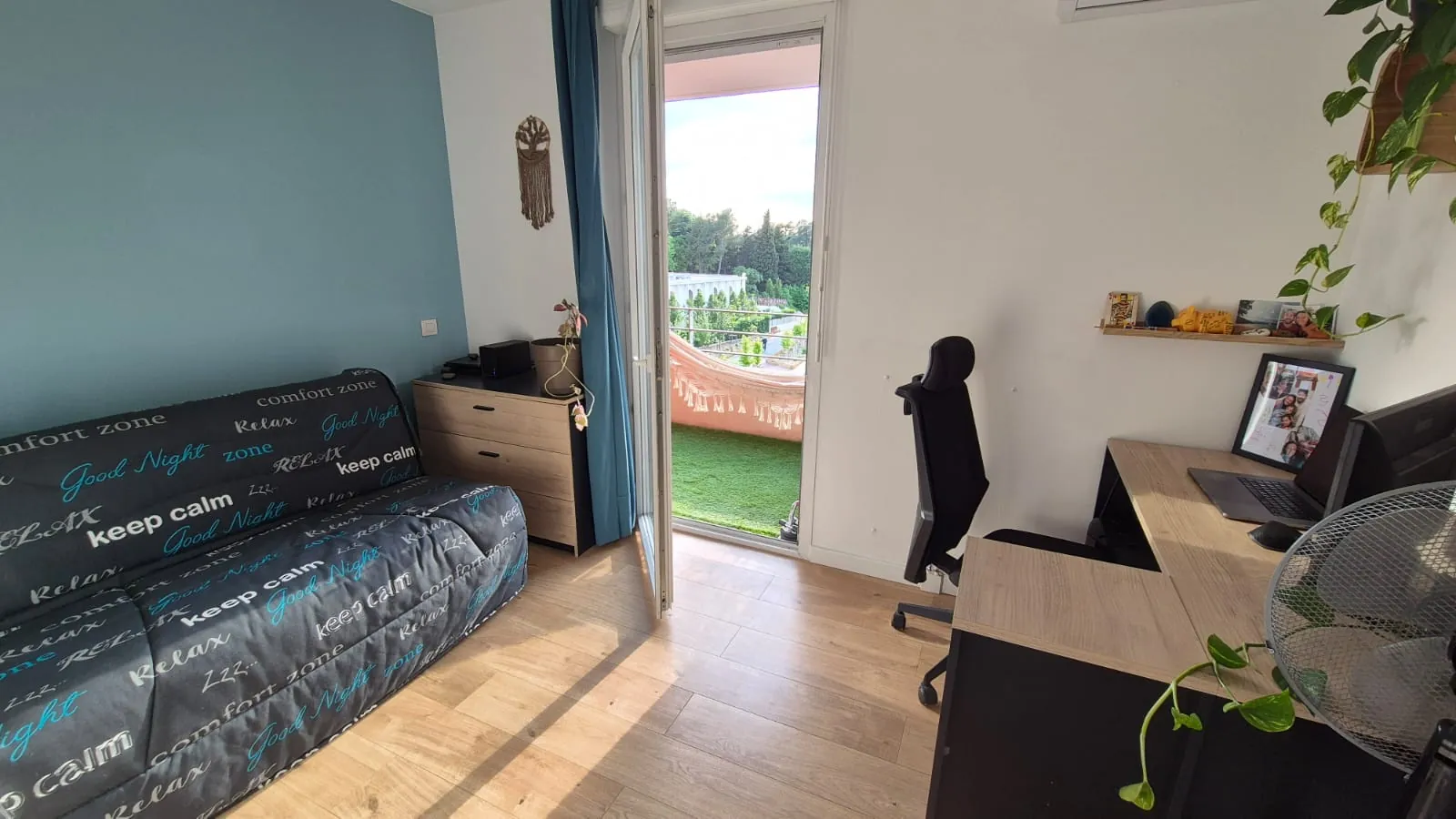 Appartement 3 pièces de 59 m² avec terrasse à Montpellier La LIRONE, Port Marianne 