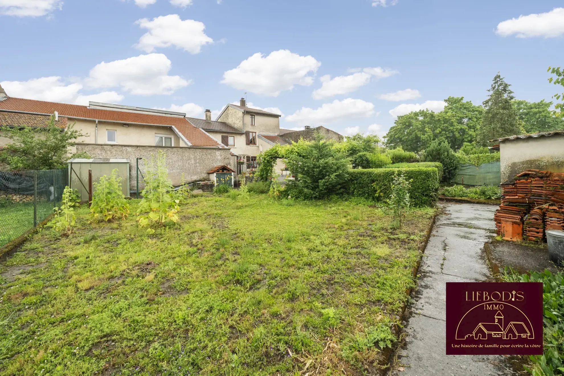 Maison familiale spacieuse avec jardin et dépendance à Haroué près de Bayon 