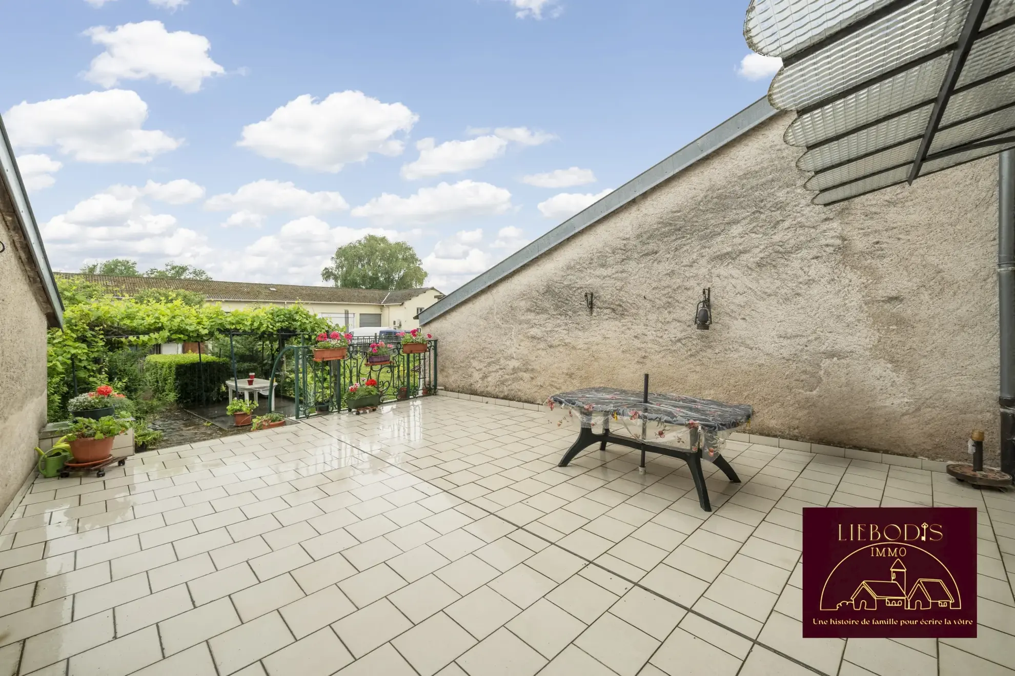 Maison familiale spacieuse avec jardin et dépendance à Haroué près de Bayon 