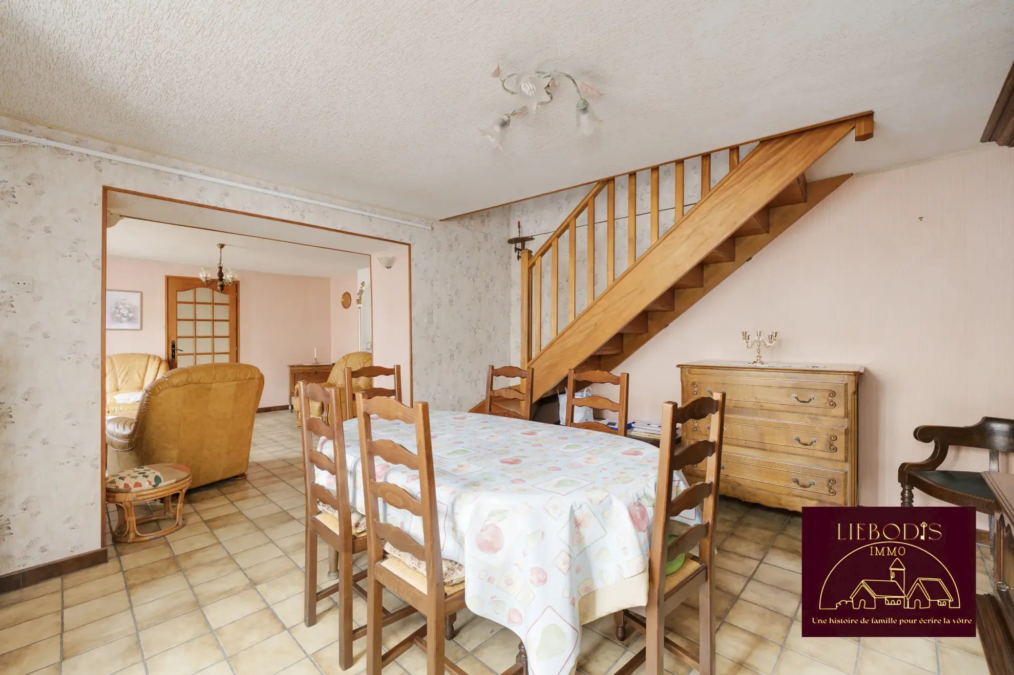 Maison familiale spacieuse avec jardin et dépendance à Haroué près de Bayon 