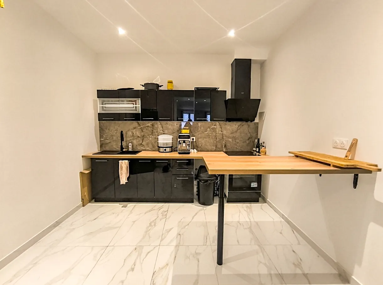 Maison de village rénovée à Crézancy – 6 chambres, jardin, proche Château-Thierry 