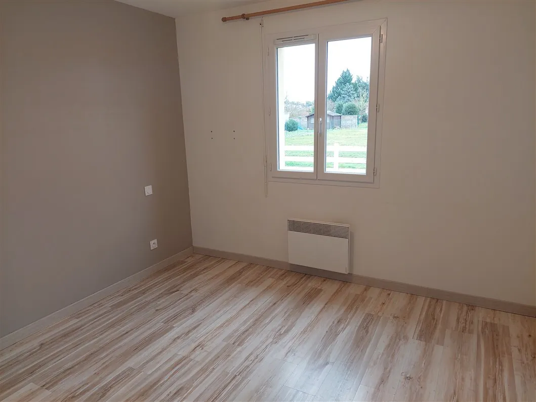 Maison moderne de 2012 avec jardin et piscine près de Langon 