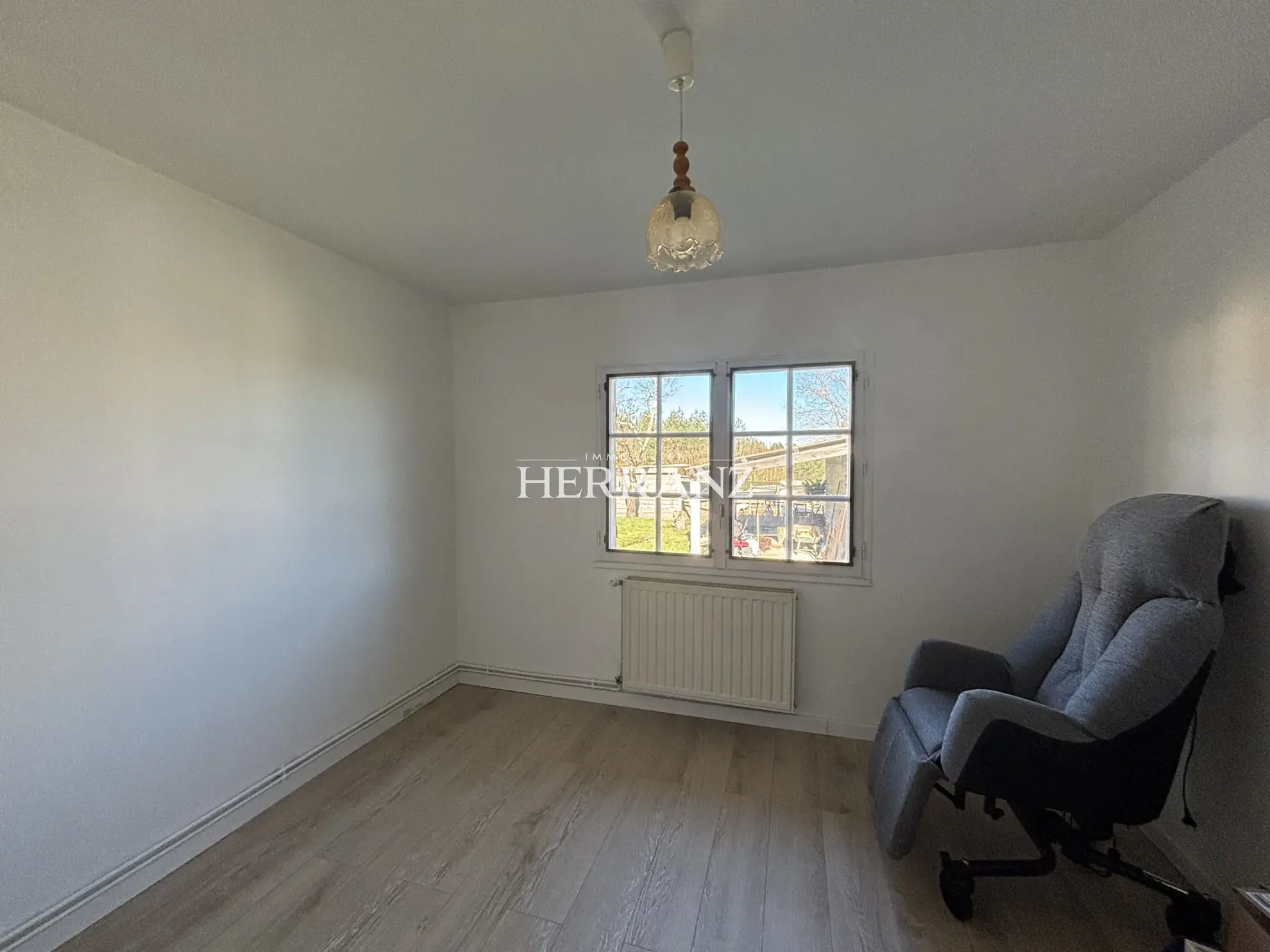 Belle maison de campagne de 123 m² avec grand jardin et dépendance proche de Bordeaux 