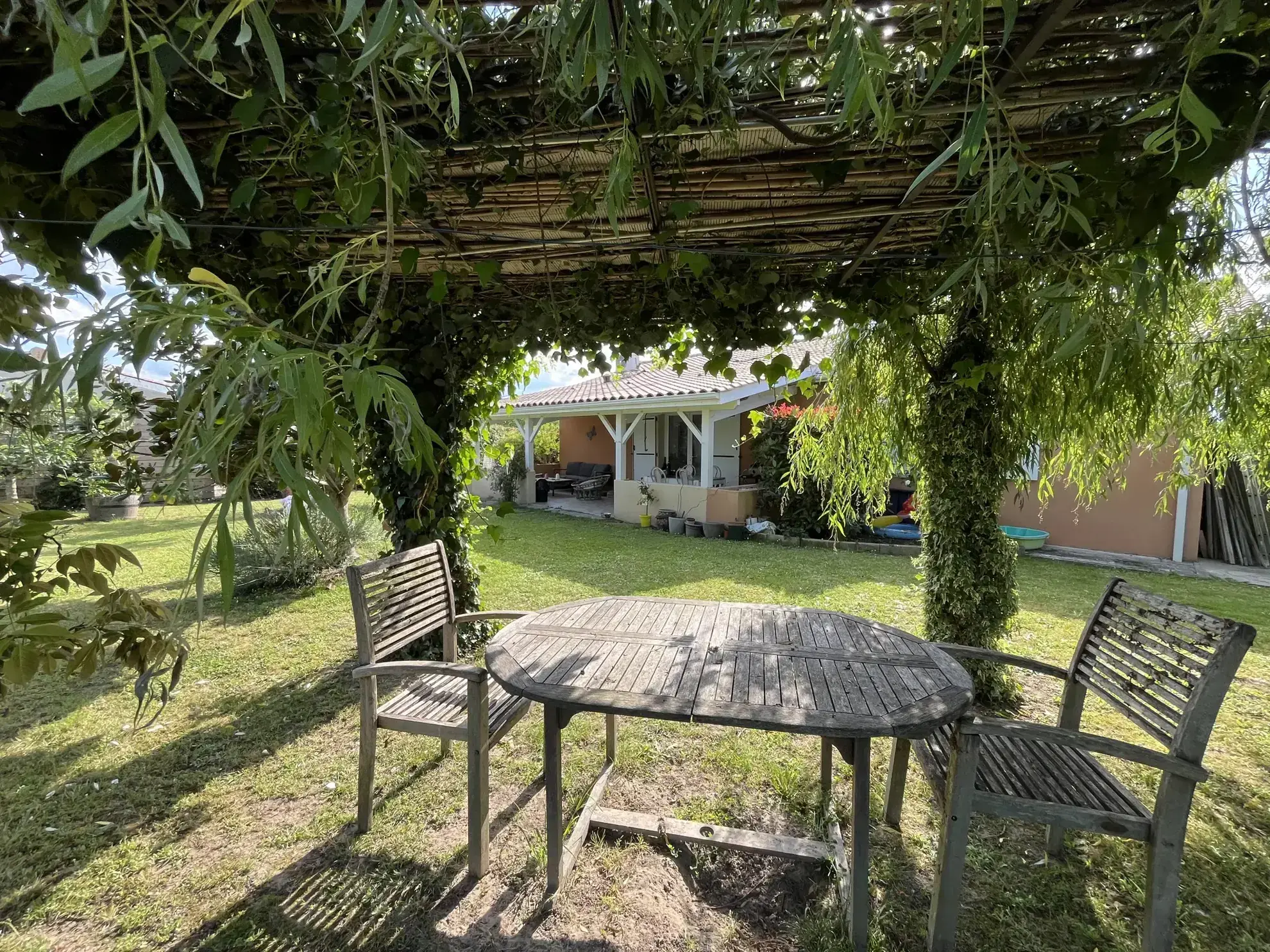 Appartement 2 pièces avec terrasse et jardin au Chesnay Rocquencourt 