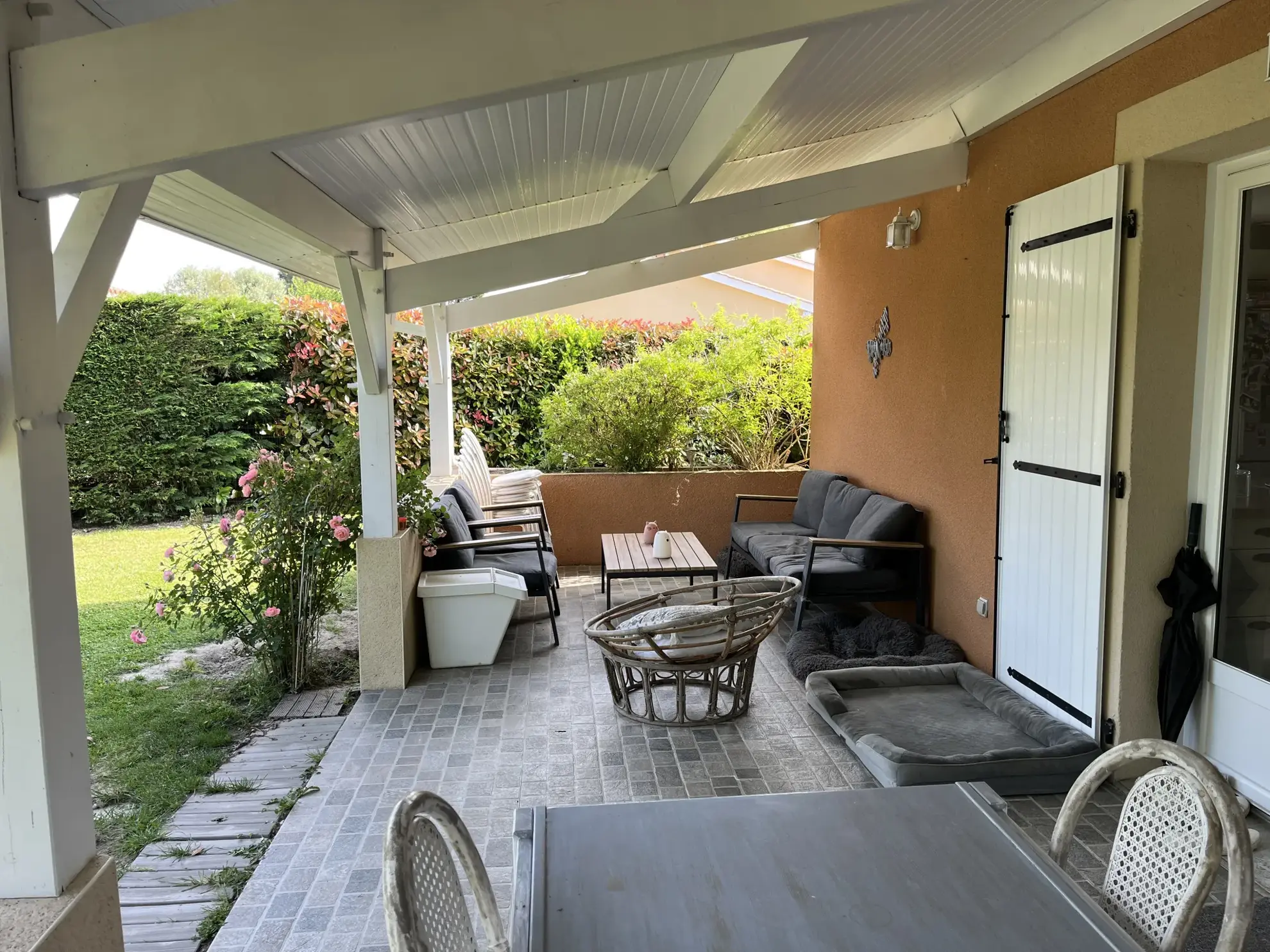 Appartement 2 pièces avec terrasse et jardin au Chesnay Rocquencourt 