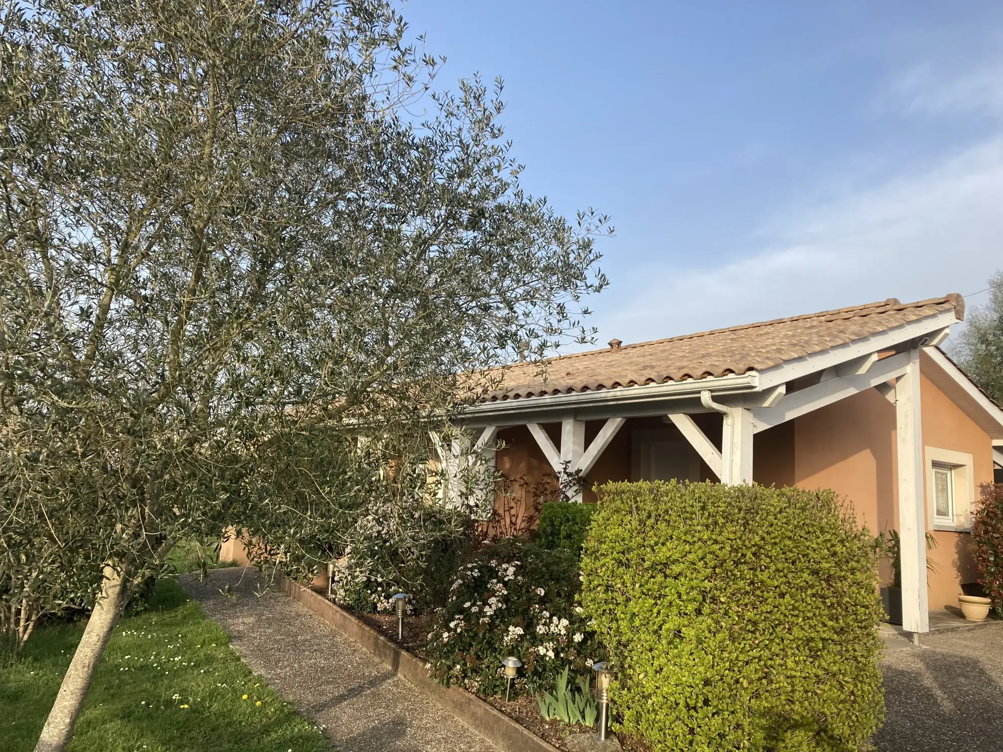 Appartement 2 pièces avec terrasse et jardin au Chesnay Rocquencourt 