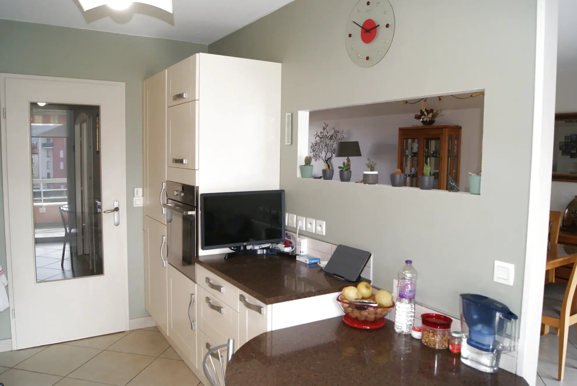 Appartement T4 de standing au centre de Bourgoin Jallieu avec terrasse et parking 