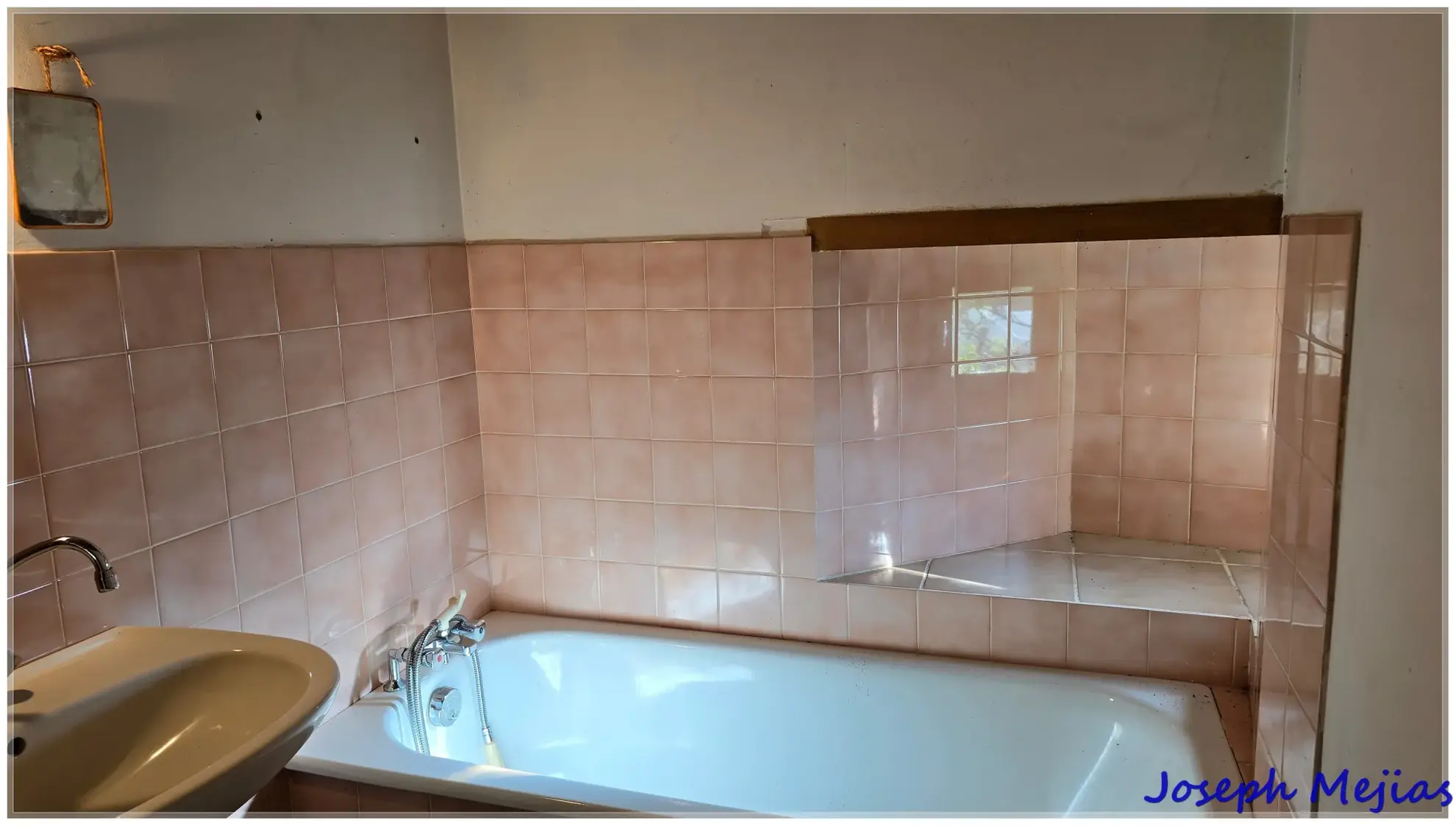 Maison à vendre avec 3 chambres, terrain de 1255 m² et belle vue sur les montagnes à Jaunac 