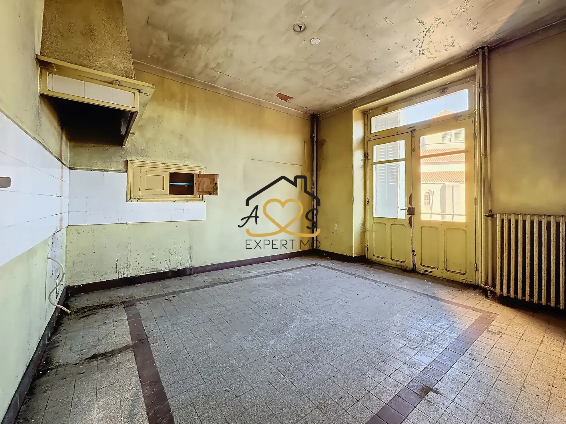 Maison à rénover à Doranges pour chambres d'hôtes ou investissement immobilier 