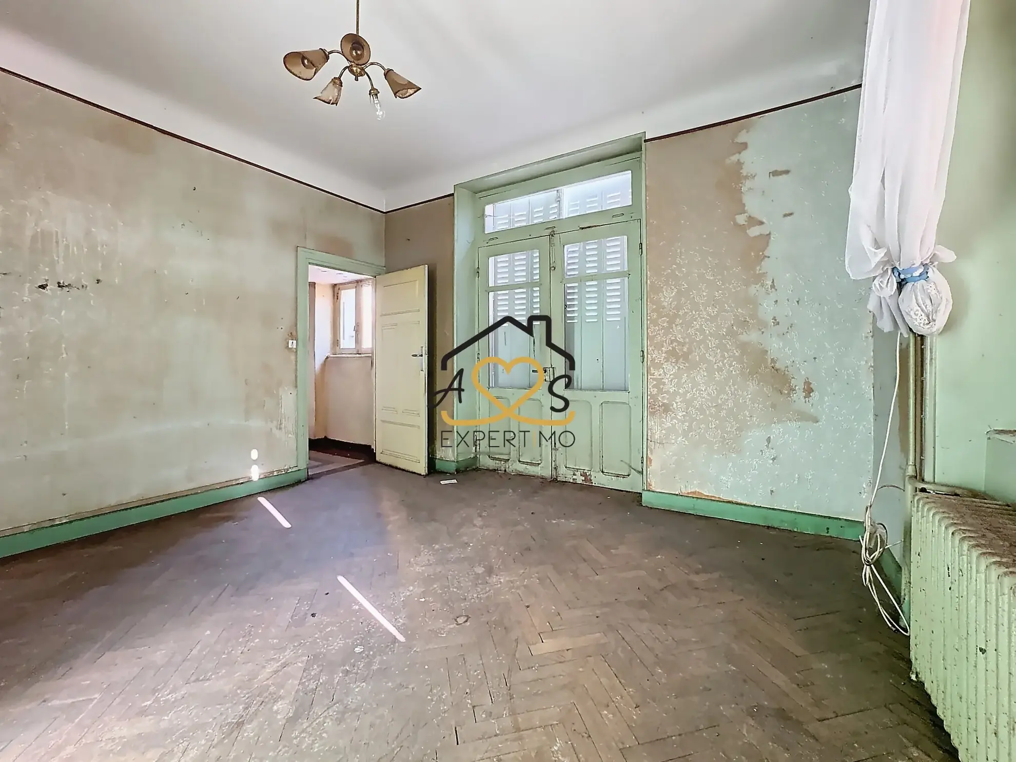 Maison à rénover à Doranges pour chambres d'hôtes ou investissement immobilier 