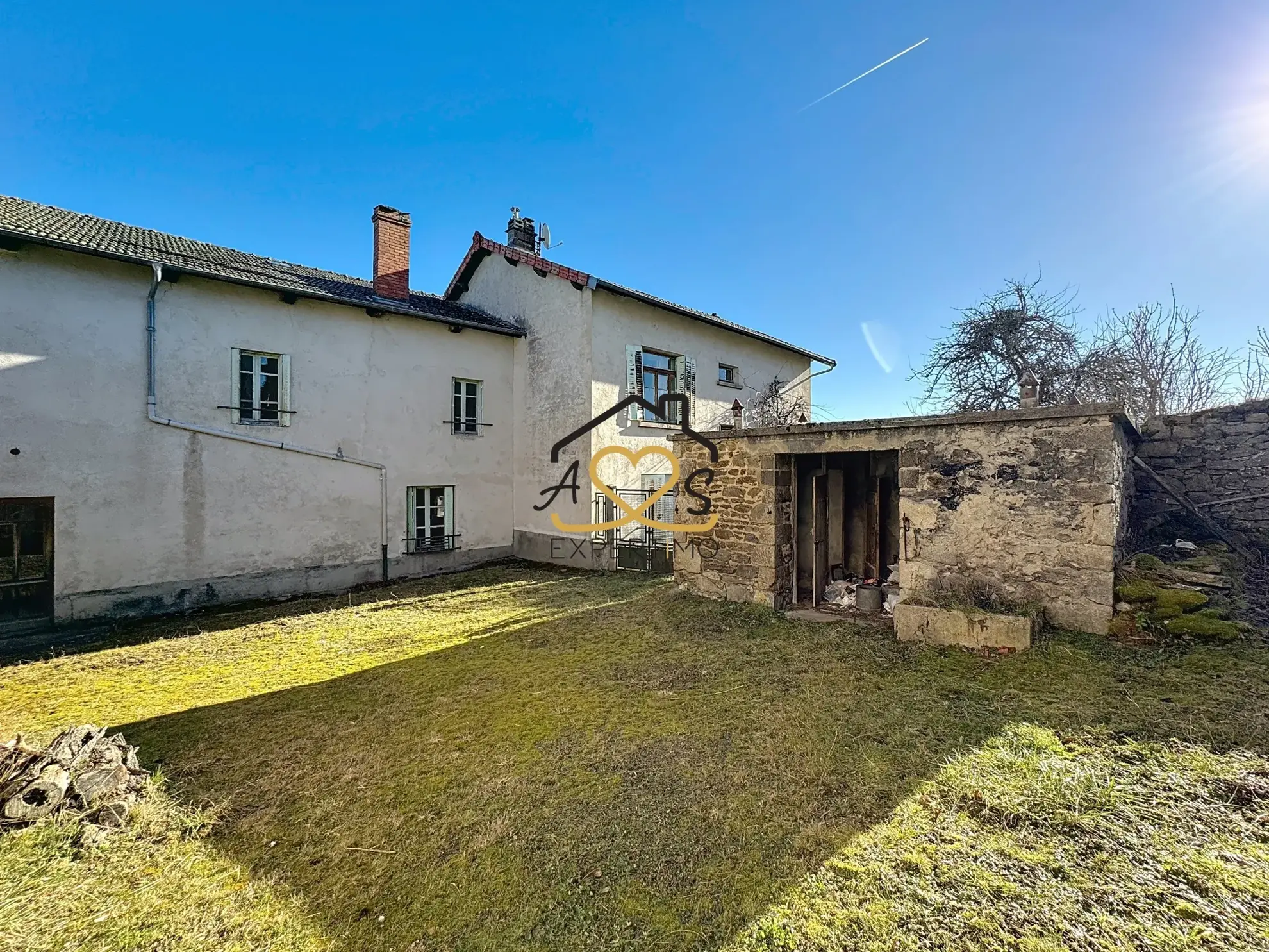 Maison à rénover à Doranges pour chambres d'hôtes ou investissement immobilier