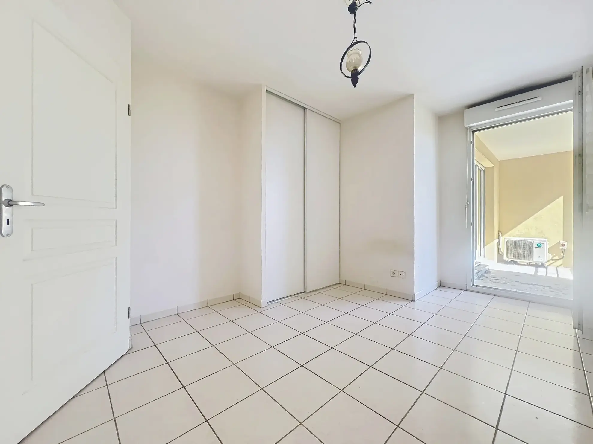 Appartement T3 avec balcon et garage à Pierre-Bénite, 66 m², secteur calme 