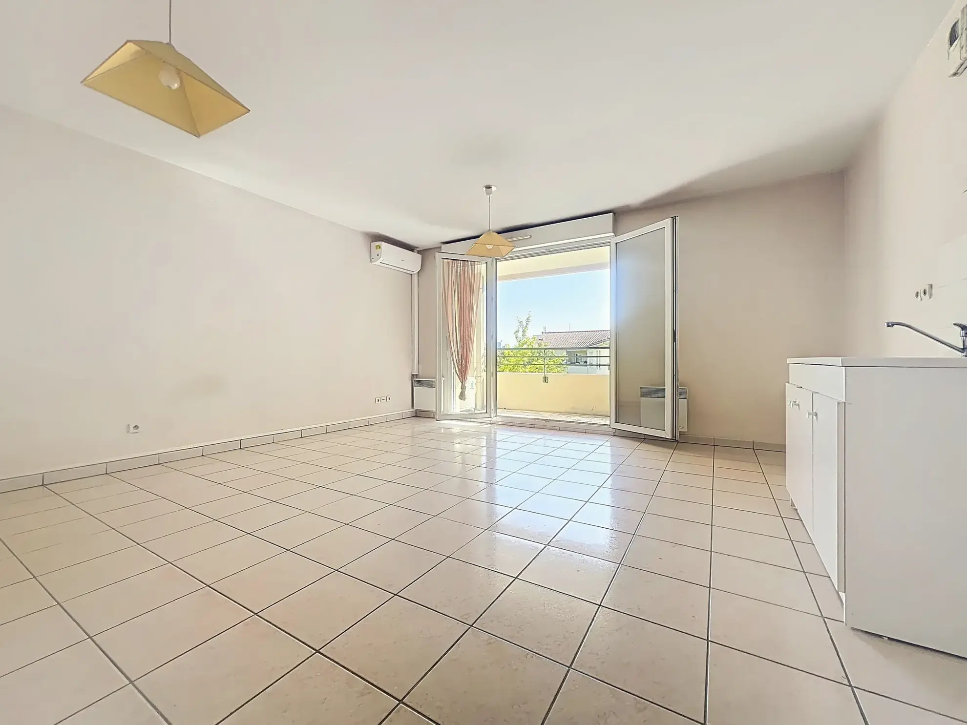 Appartement T3 avec balcon et garage à Pierre-Bénite, 66 m², secteur calme 