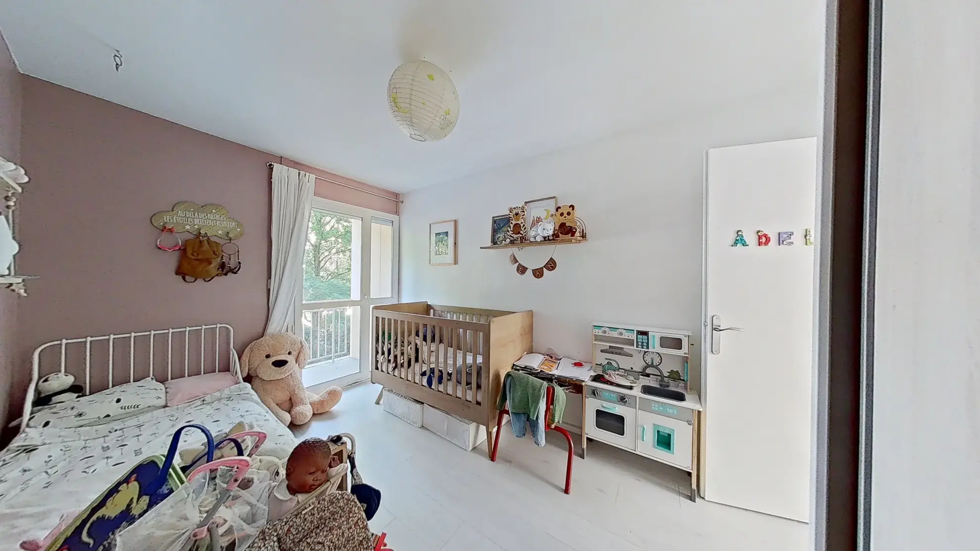 À vendre appartement lumineux de 71,31 m² à Sainte-Foy-lès-Lyon avec Balcons, Cave et Parking 