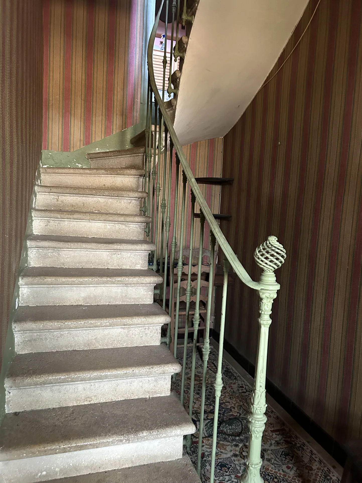 Propriété à rénover de 6 hectares à Langon, potentiel agricole ou équestre 