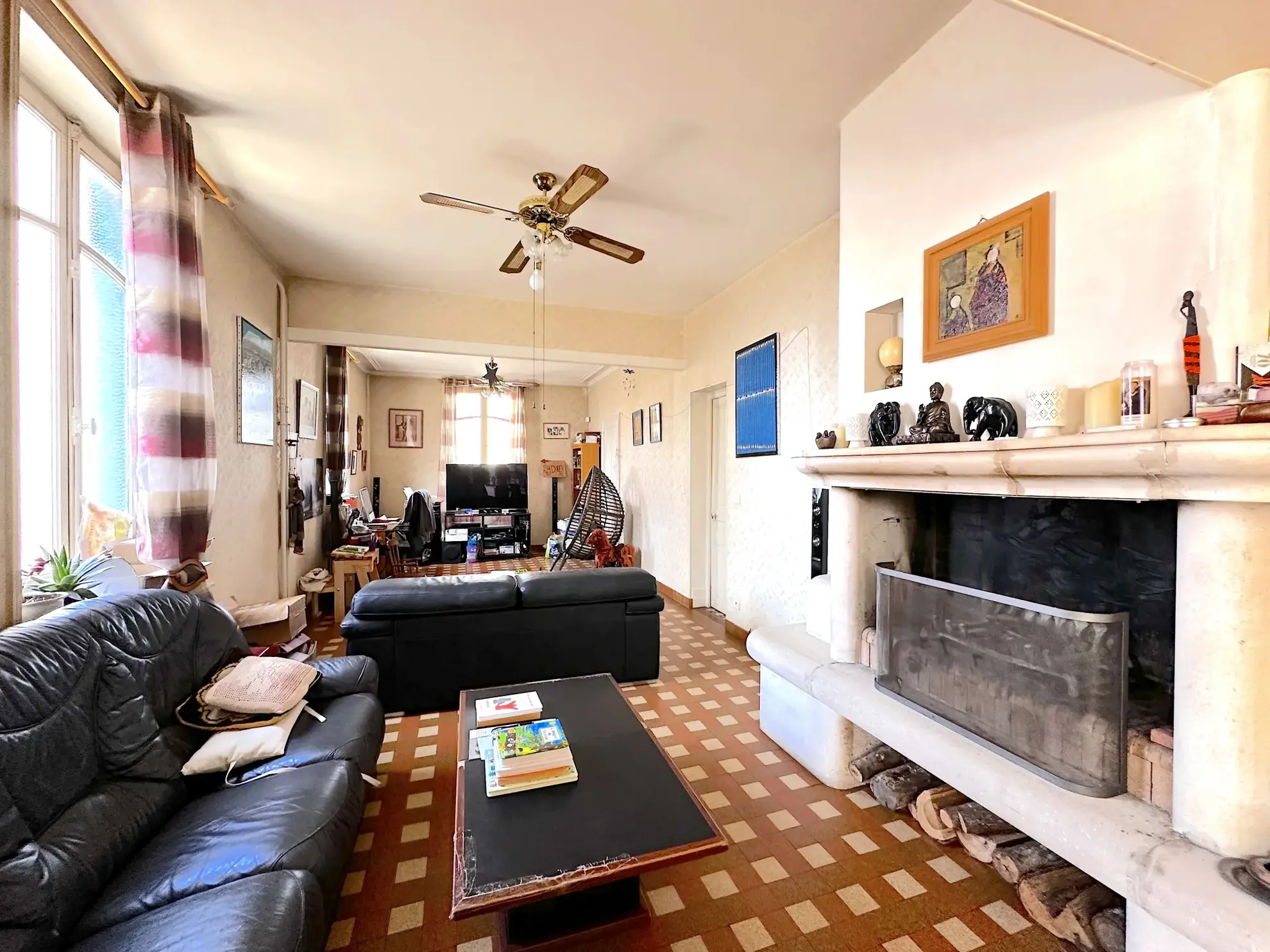 Maison de ville avec piscine au centre de Châtellerault, charme historique et grands espaces 