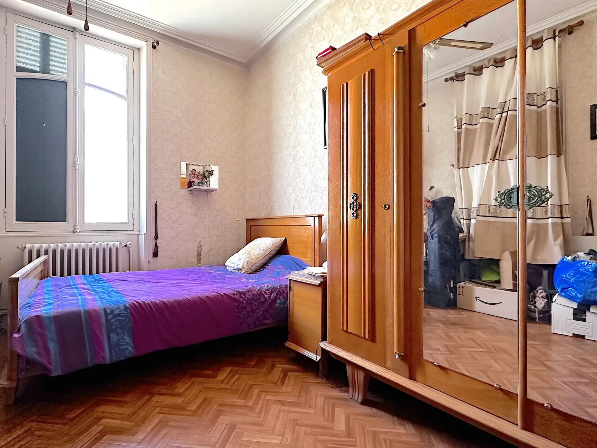 Maison de ville avec piscine au centre de Châtellerault, charme historique et grands espaces 