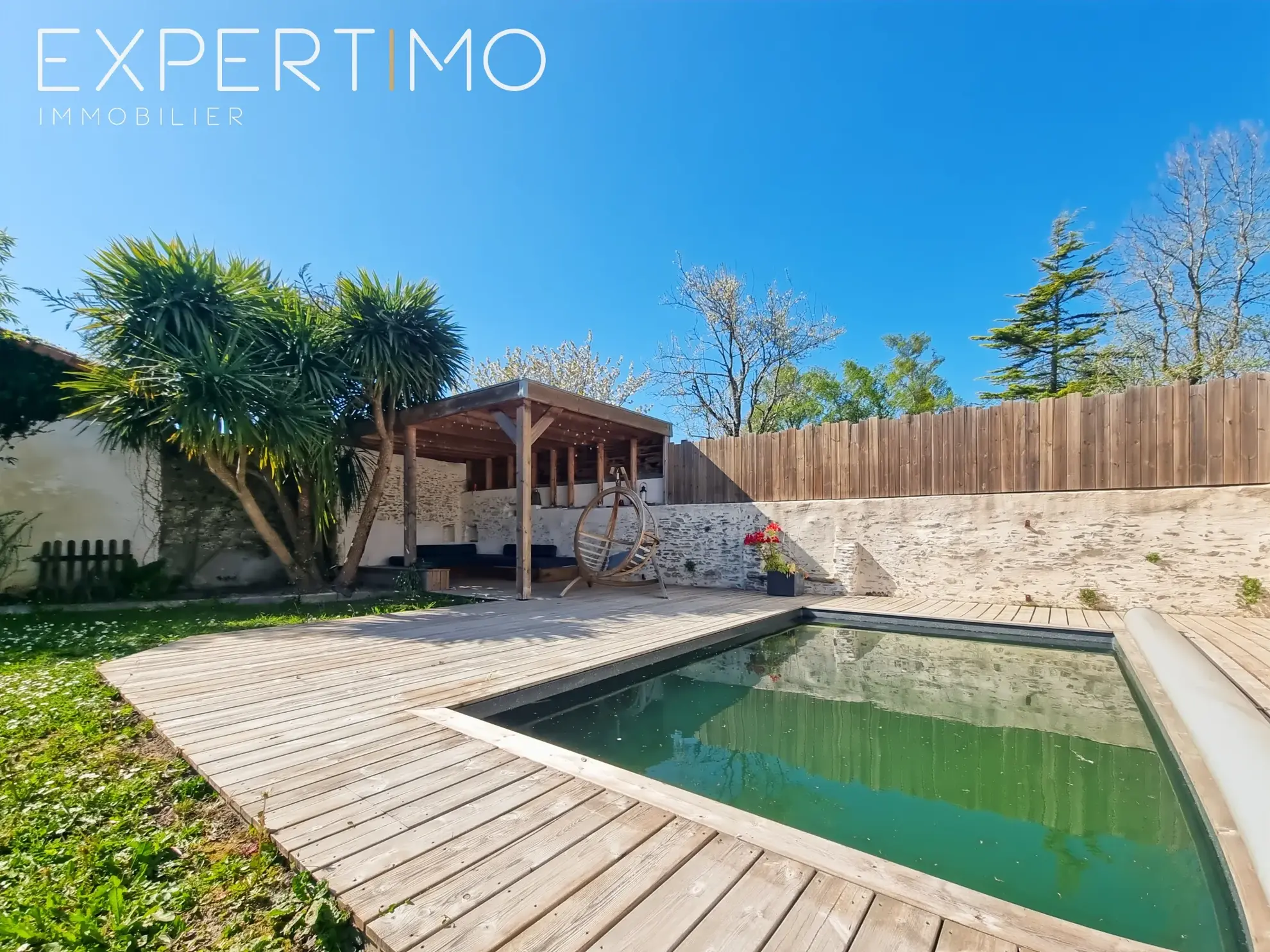 Maison avec jardin et piscine à Machecoul-Saint-Même - 87 m², 2 chambres 