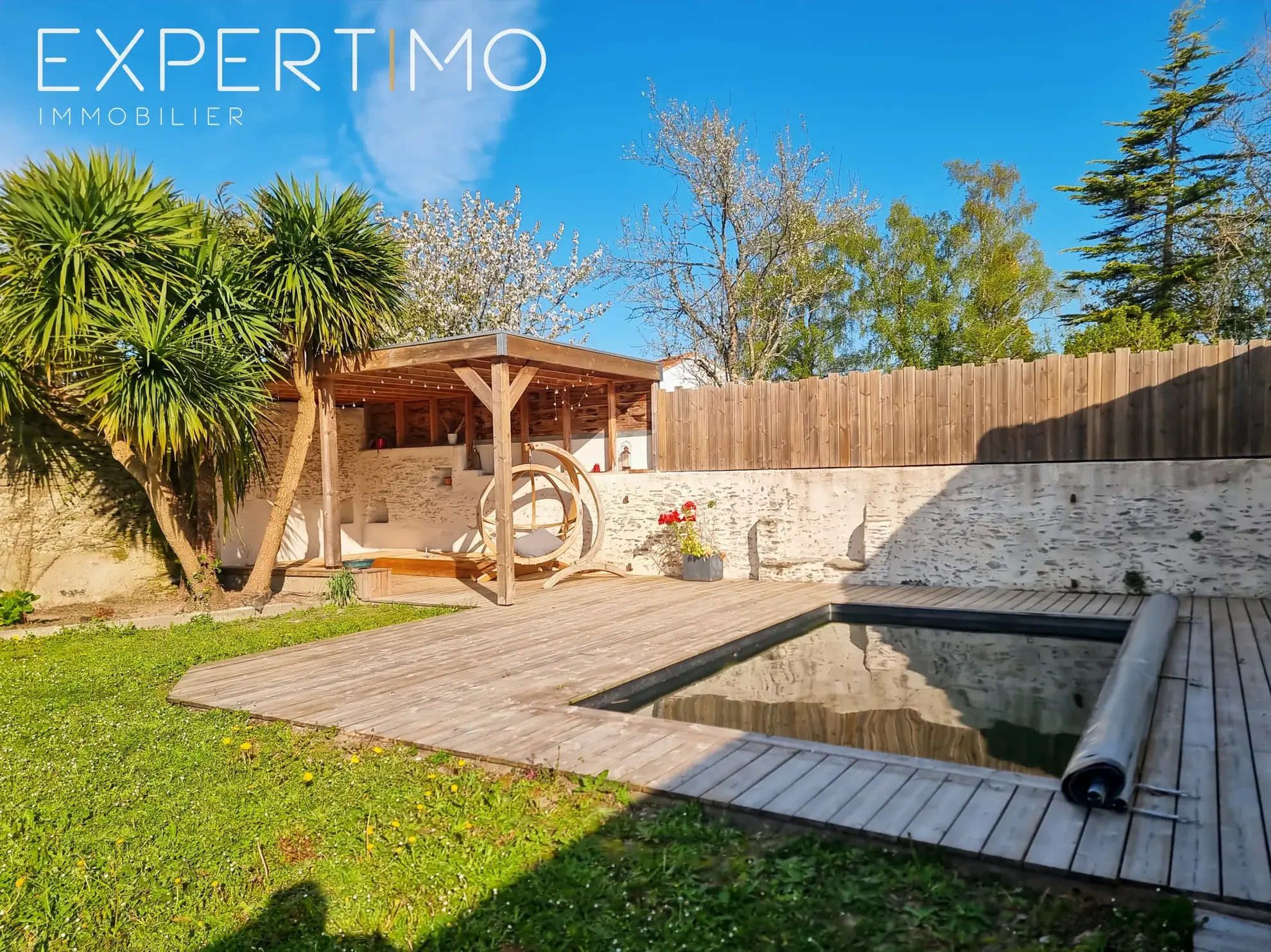 Maison avec jardin et piscine à Machecoul-Saint-Même - 87 m², 2 chambres 