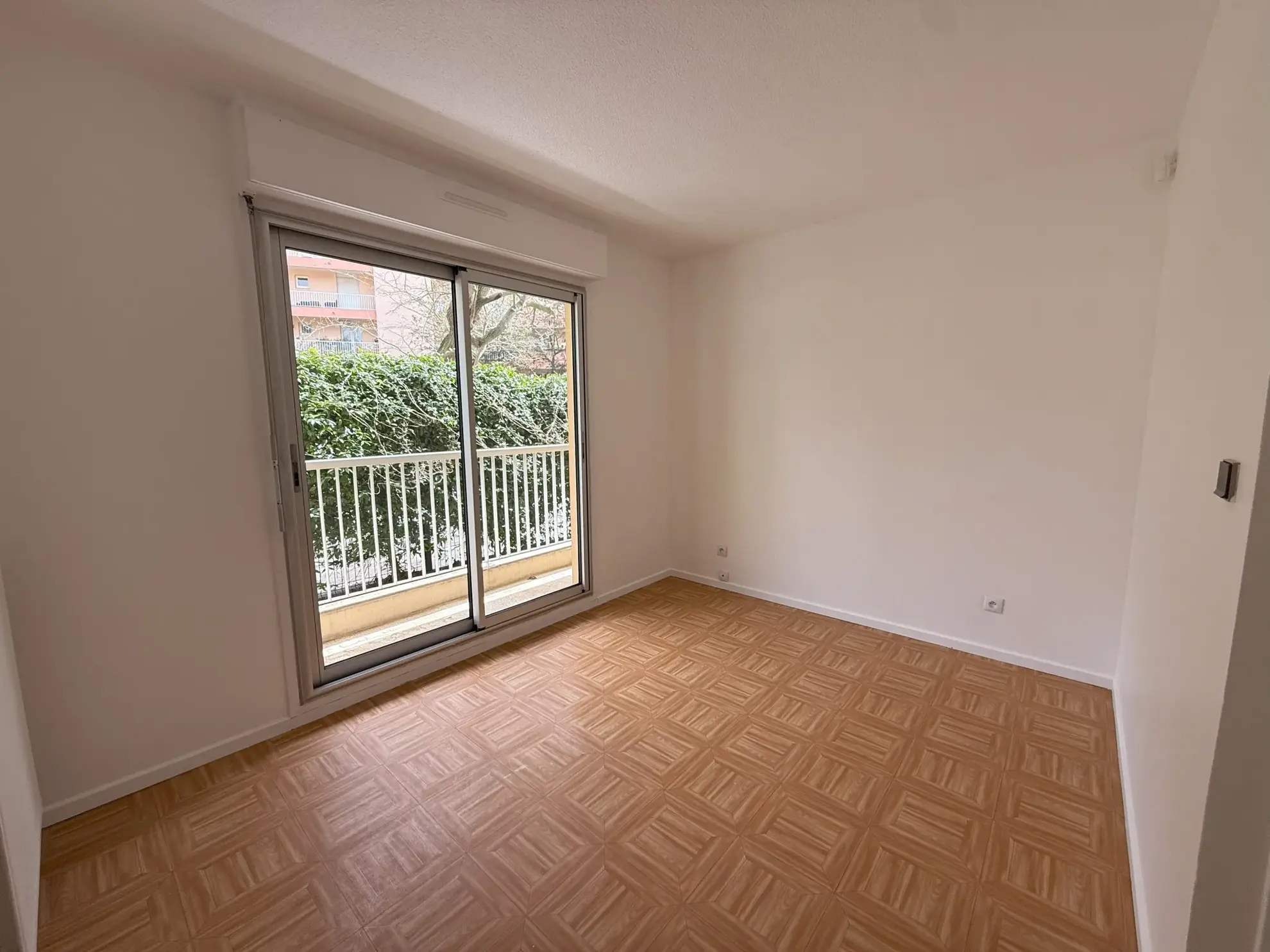 Appartement T3 à Montpellier Figuerolles avec balcon, cave et garage 