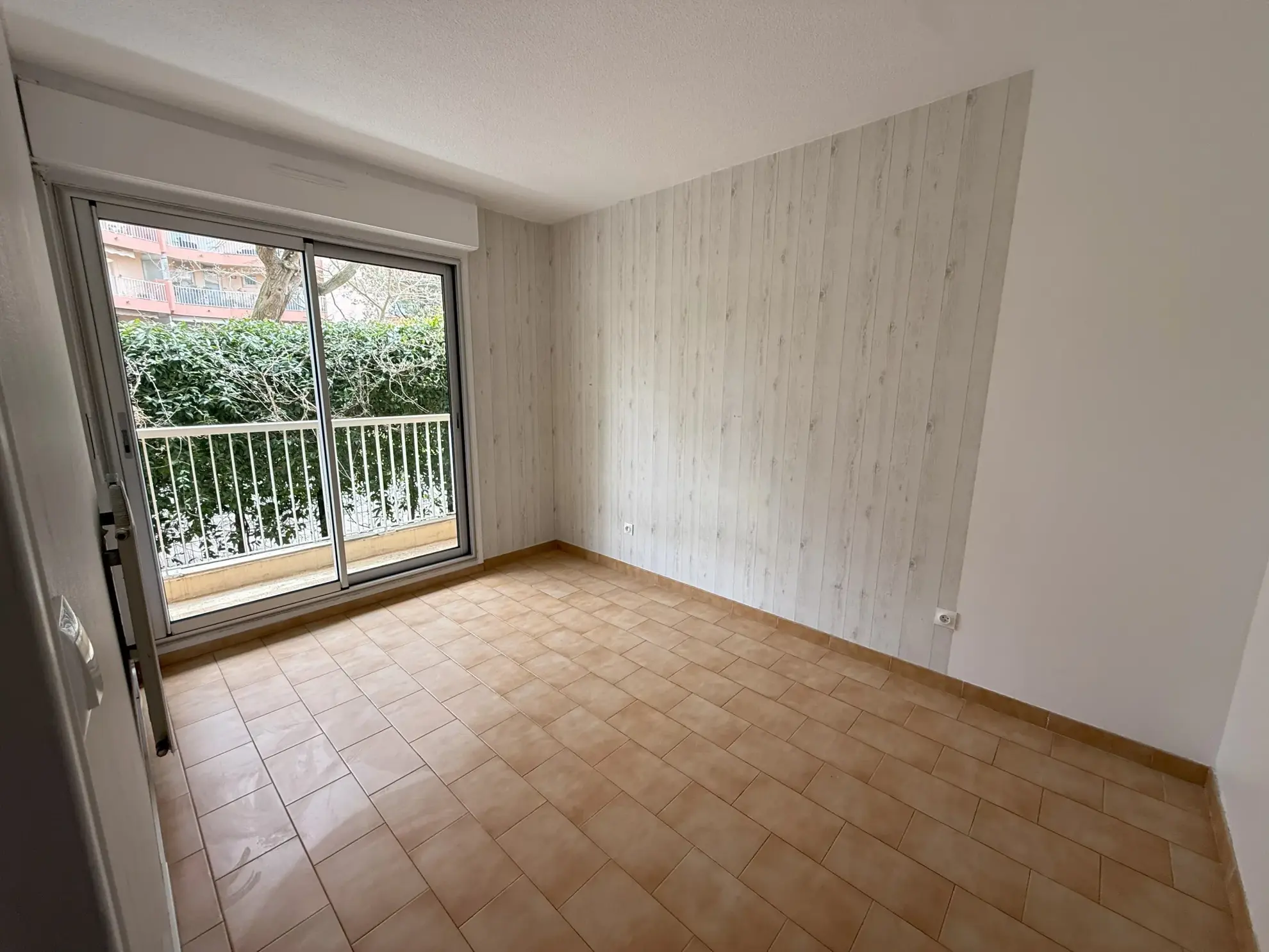Appartement T3 à Montpellier Figuerolles avec balcon, cave et garage 