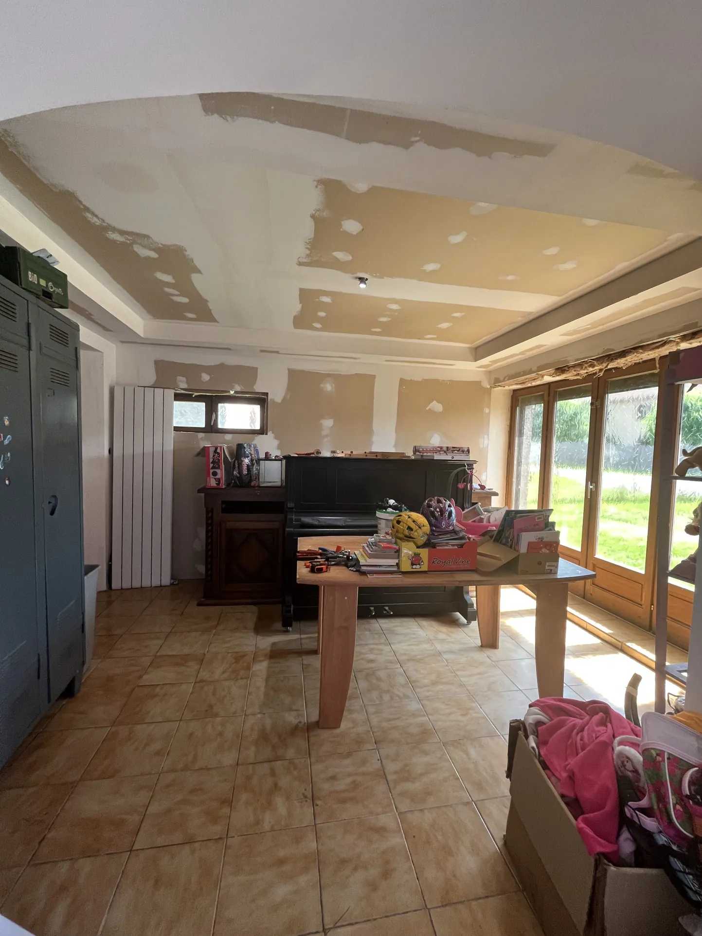 Maison ancienne en pierre de 190 m2 avec 5 chambres à Saint Germain 