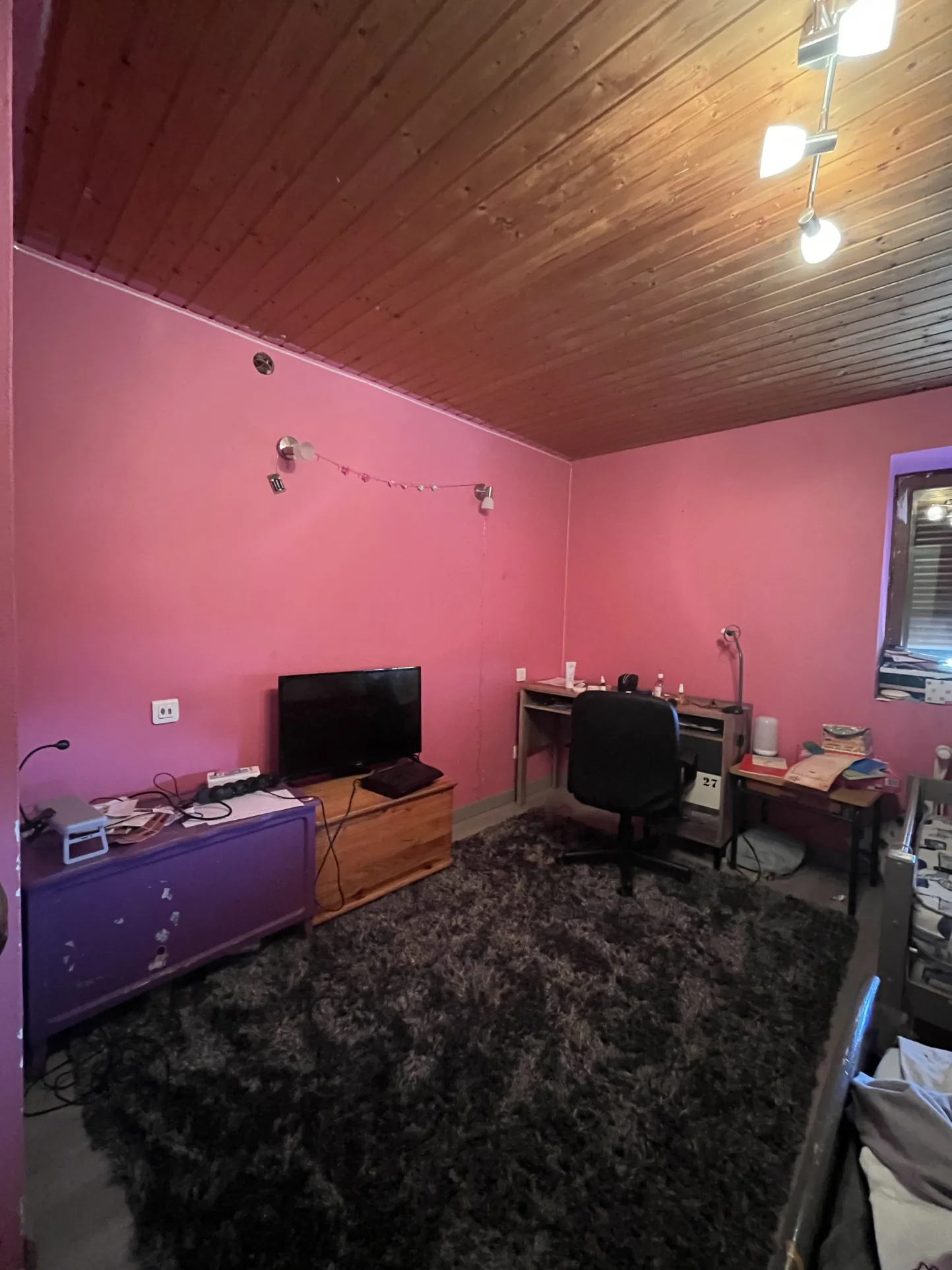 Maison ancienne en pierre de 190 m2 avec 5 chambres à Saint Germain 