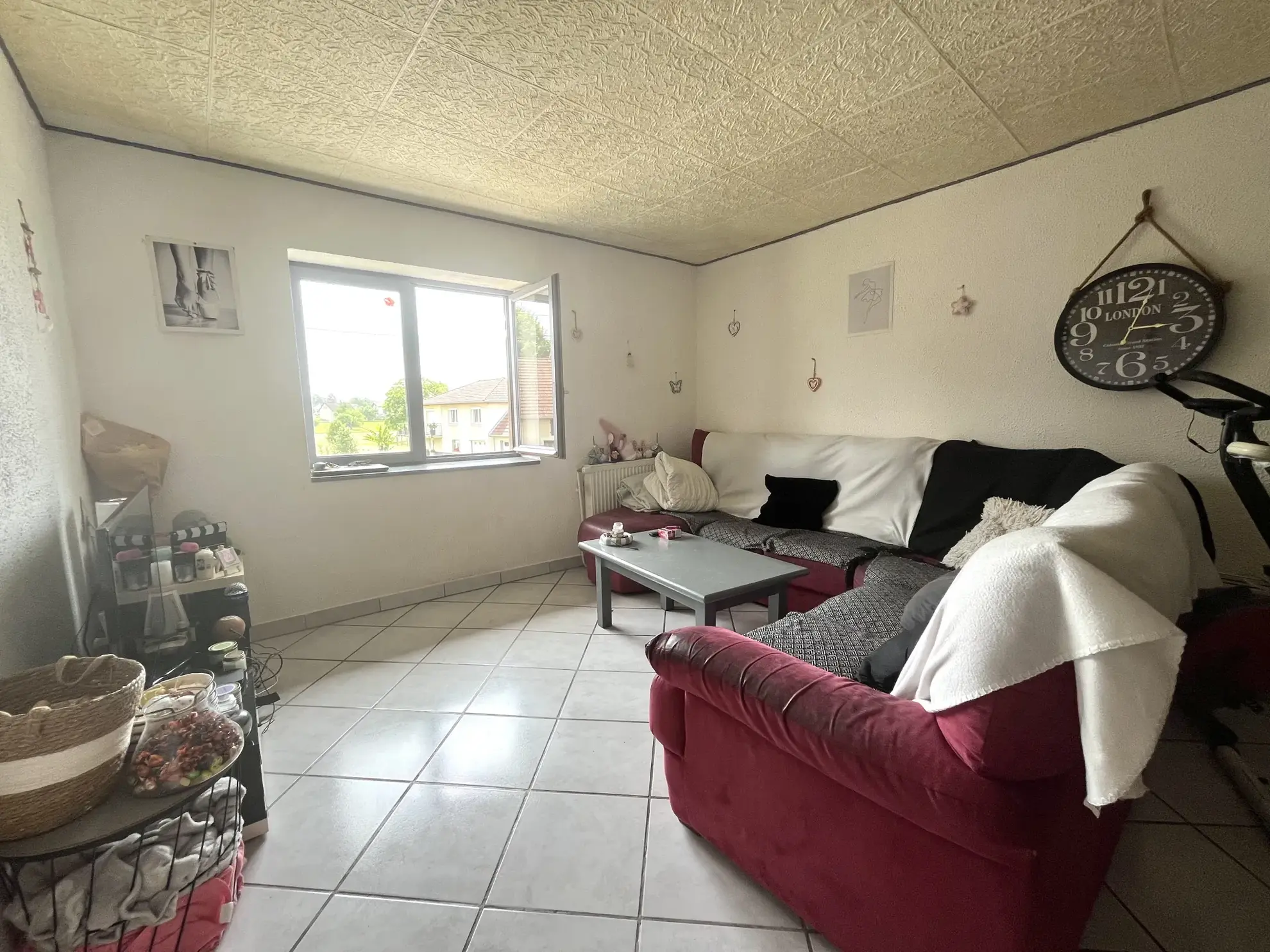 Maison ancienne en pierre de 190 m2 avec 5 chambres à Saint Germain 