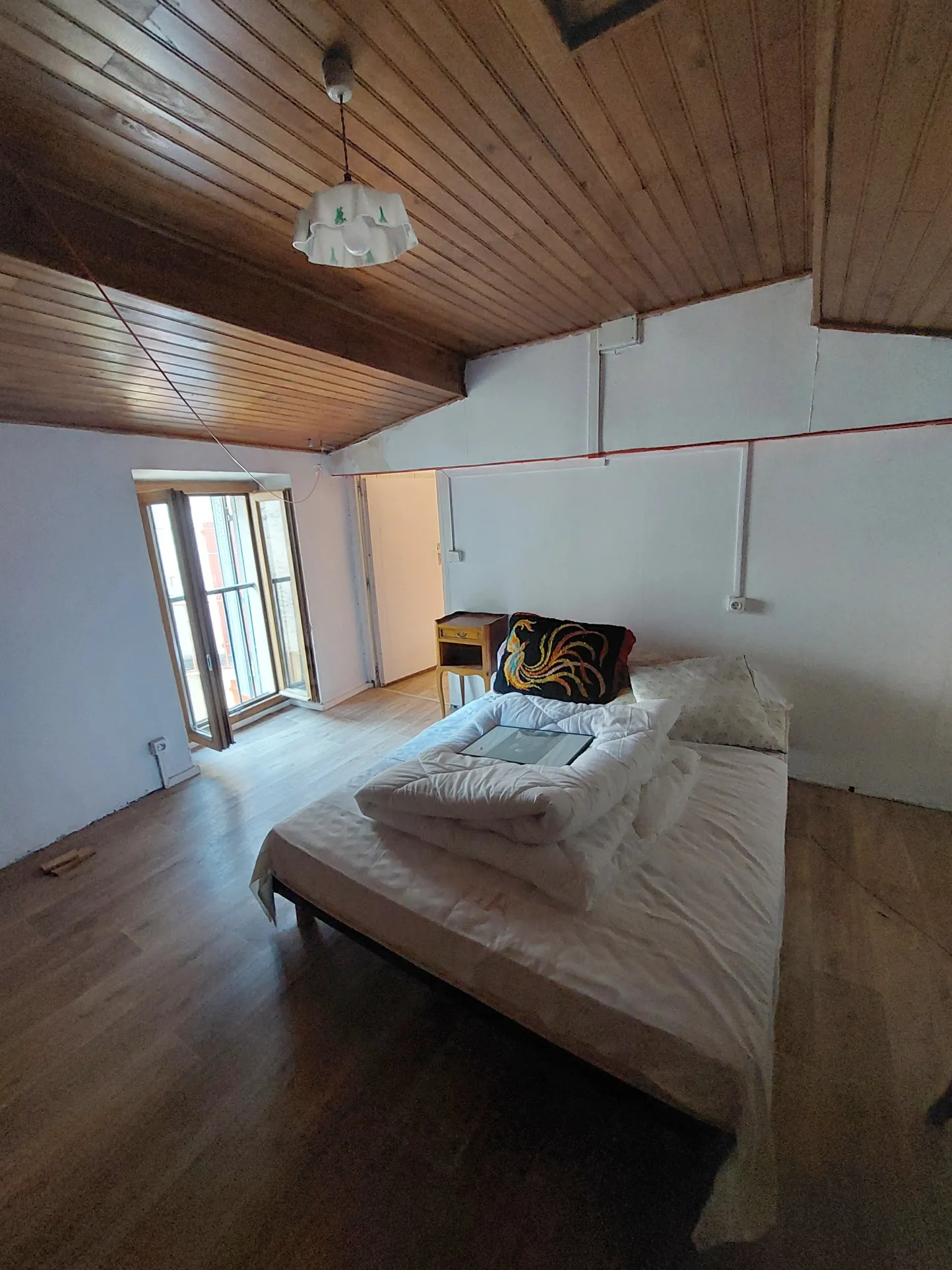 Charmante maison de village de 49 m² à Brusque avec cave et combles aménagés 