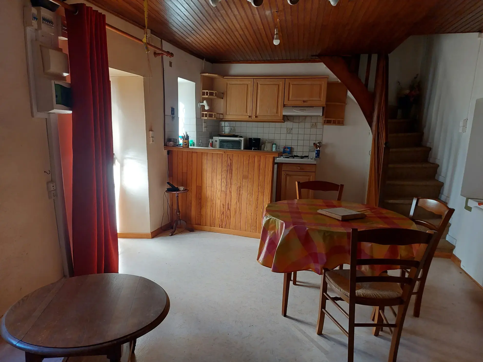 Charmante maison de village de 49 m² à Brusque avec cave et combles aménagés 