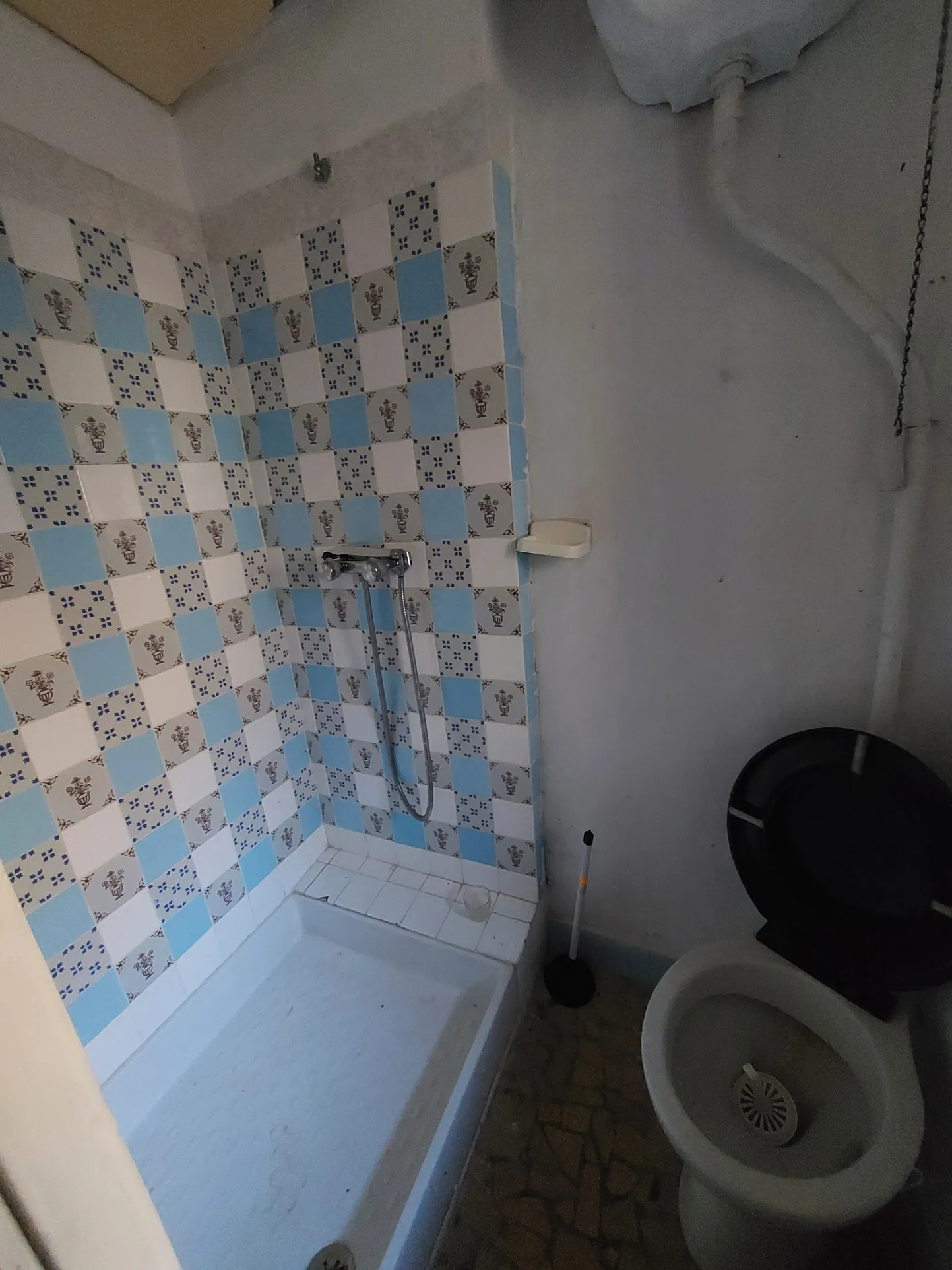 Charmante maison de village de 49 m² à Brusque avec cave et combles aménagés 