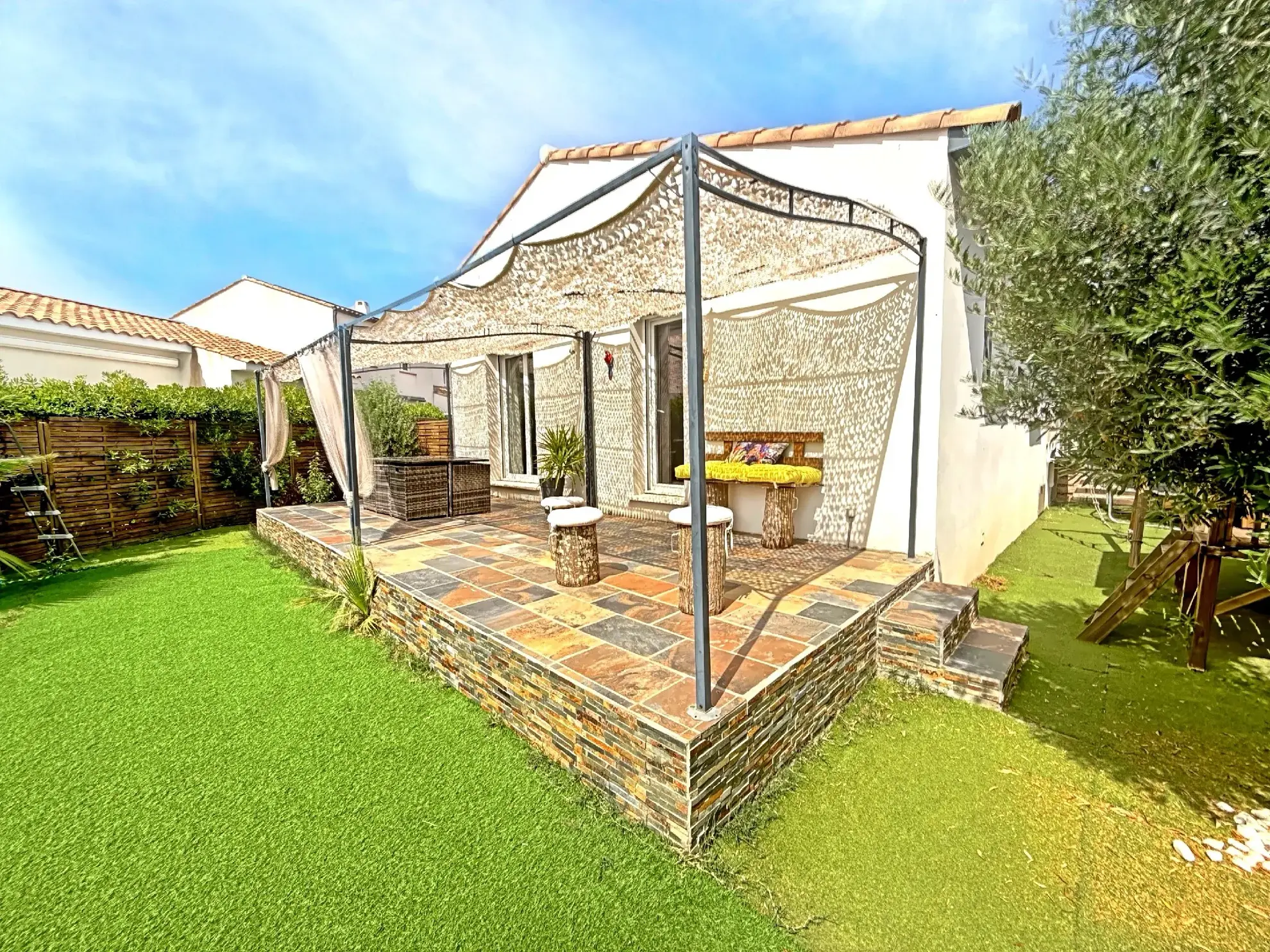 À vendre villa plain-pied de 80 m² avec 3 chambres à Codognan 