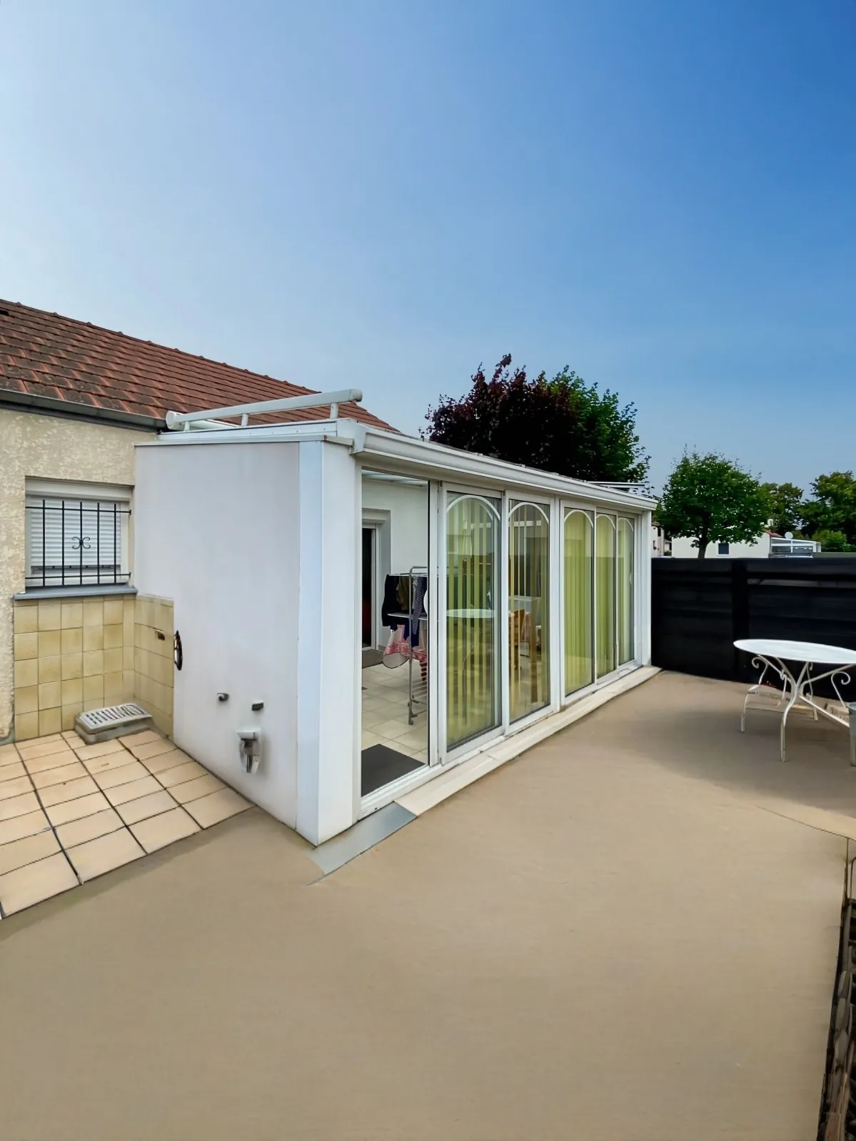 Maison 2 pièces avec jardin et parking à Brie-Comte-Robert 