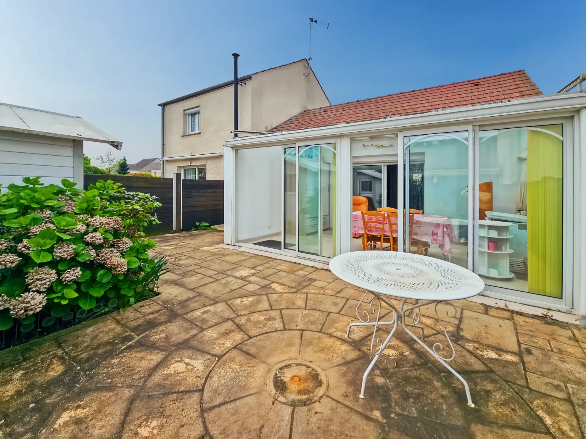 Maison 2 pièces avec jardin et parking à Brie-Comte-Robert 