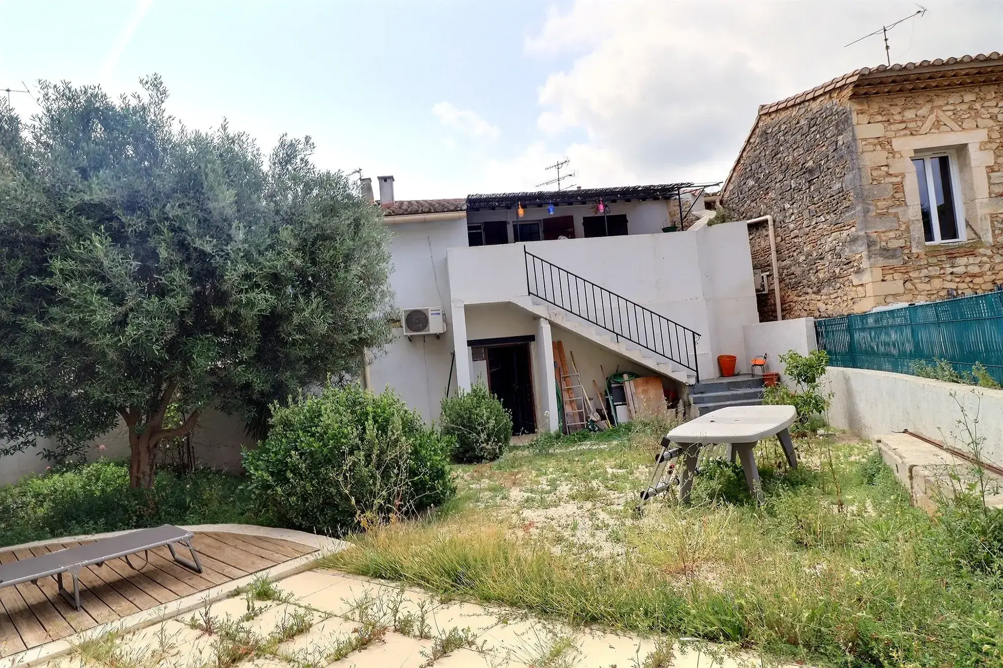 Achat maison de ville à Saint Gilles - 116 m2 avec jardin et garage 