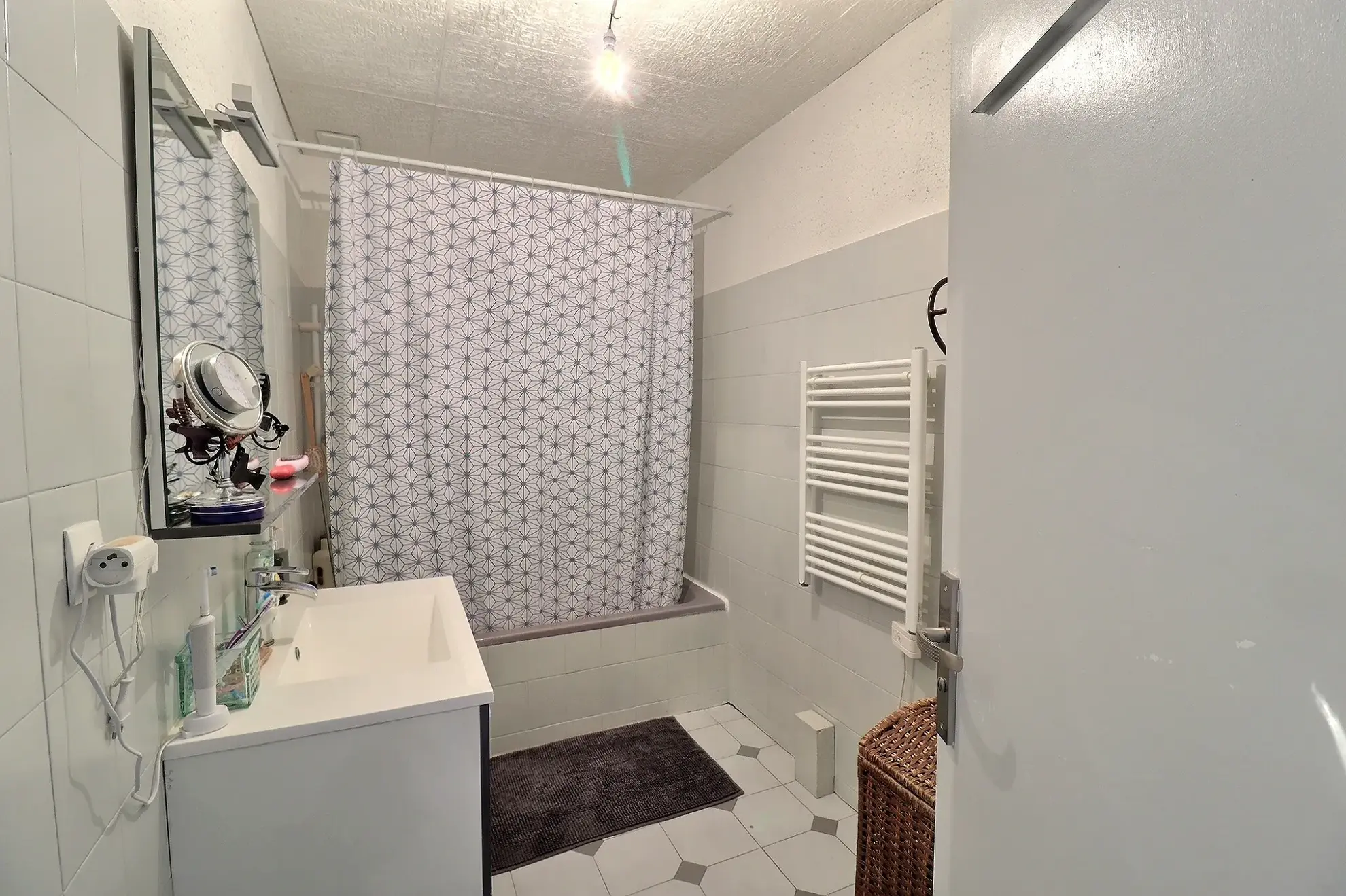 Achat maison de ville à Saint Gilles - 116 m2 avec jardin et garage 