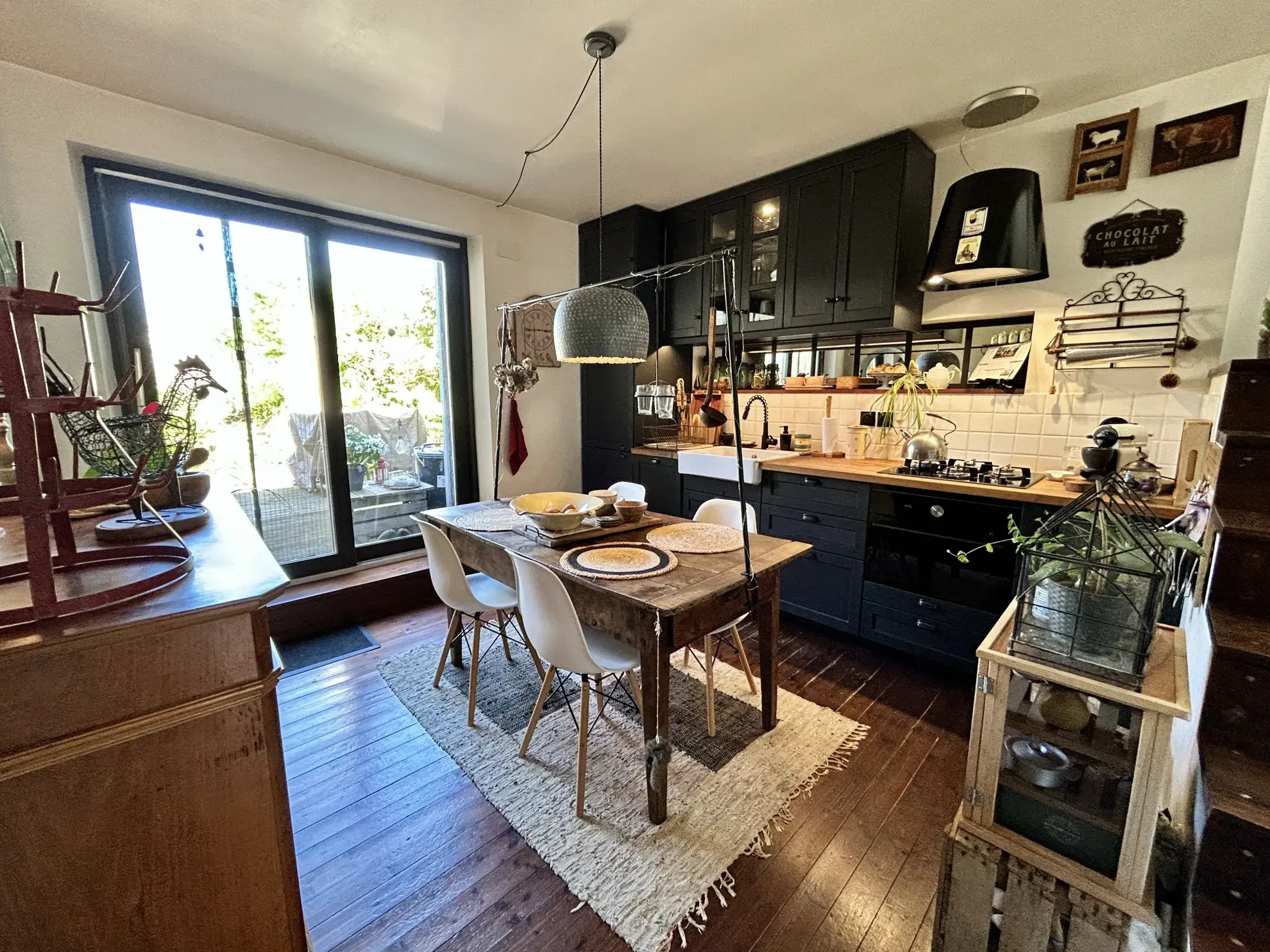 Belle maison de village rénovée avec piscine à Beaumont de Lomagne 