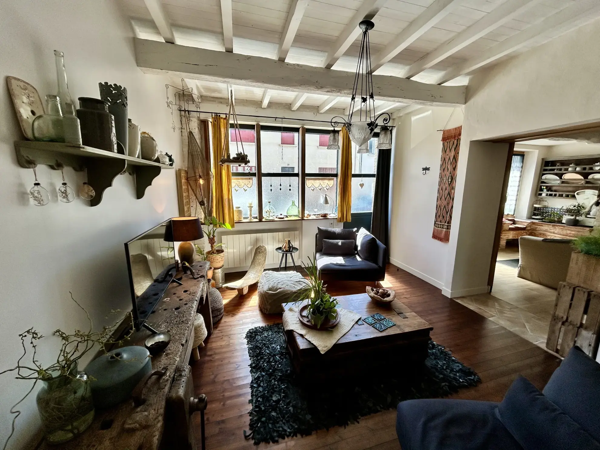 Belle maison de village rénovée avec piscine à Beaumont de Lomagne 